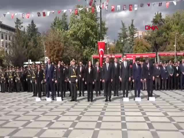 Burdur’da Cumhuriyet’in 102’nci Yılı Coşkuyla Kutlandı: Siyasetin Tüm Renkleri Atatürk Anıtı’nda Buluştu Burdur'da Cumhuriyet'in 102'nci yıl