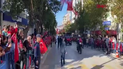 Manisa’da Komando Gösterisiyle Coşkulu Cumhuriyet Bayramı Kutlaması