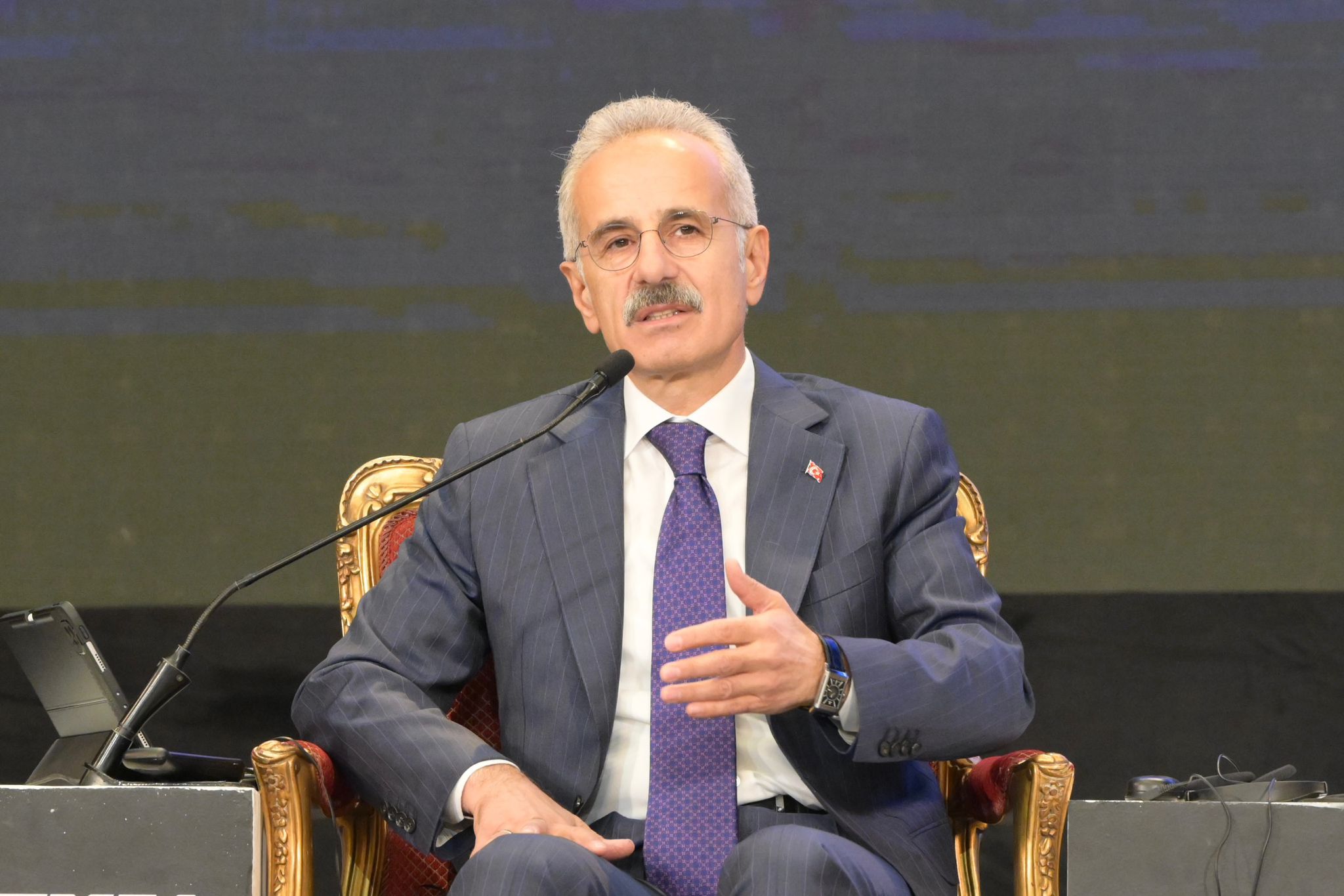 Bakan Uraloğlu Mısır’da Açıkladı: Türkiye’nin Ulaştırma Vizyonu ve 300 Milyar Dolarlık Yatırım