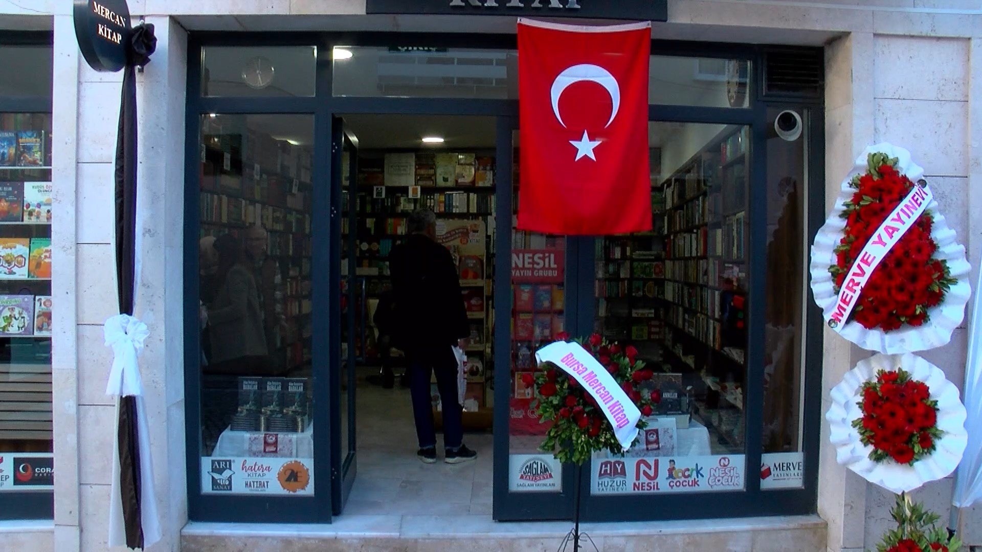 Cumhurbaşkanı Erdoğan’ın Özel İsteğiyle: Cağaloğlu Kitapçılar Sokağı Yeniden Doğuyor!