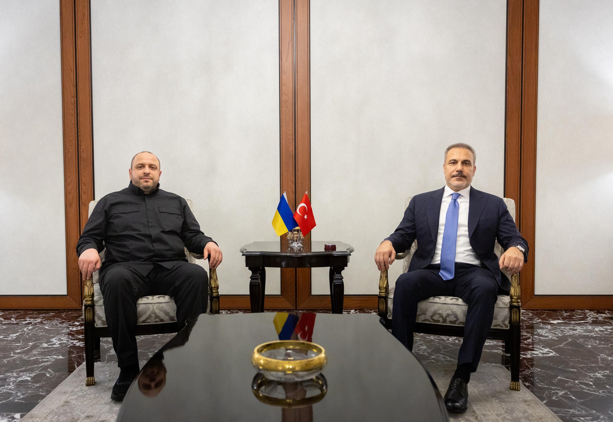 Dışişleri Bakanı Hakan Fidan, Ukrayna Milli Güvenlik ve Savunma Konseyi Sekreteri Rüstem Umerov ile Ankara’da Görüştü