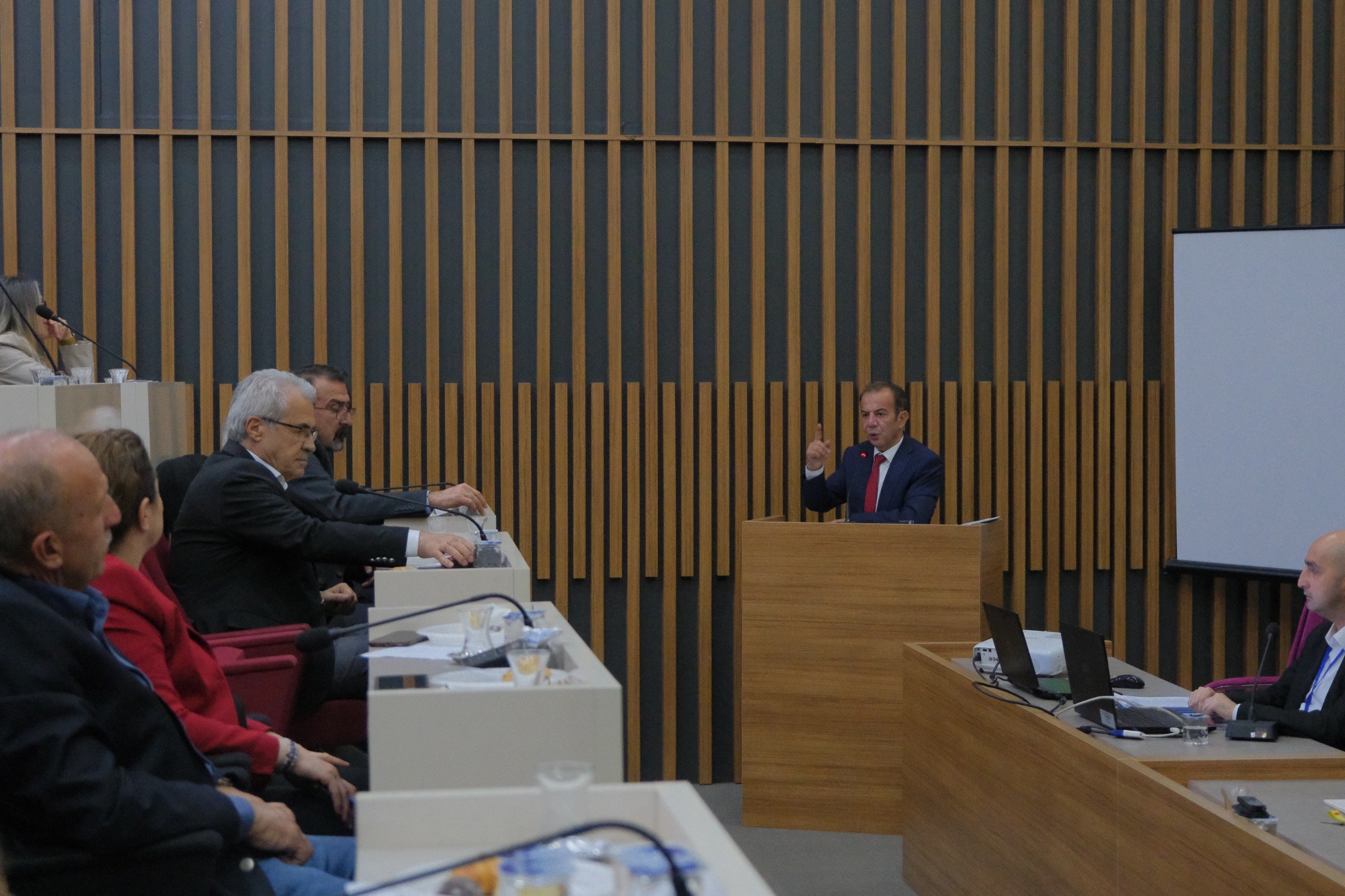 Bolu’da Çevre Kirliliğine Ağır Darbe: Çöp ve İzmarit Atanlara 153 Bin Lira Ceza Geliyor!