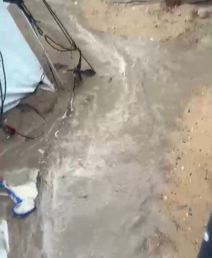 Gazze’de Şiddetli Yağış: Filistinli Mültecilerin Çadırları Sular Altında Kaldı!