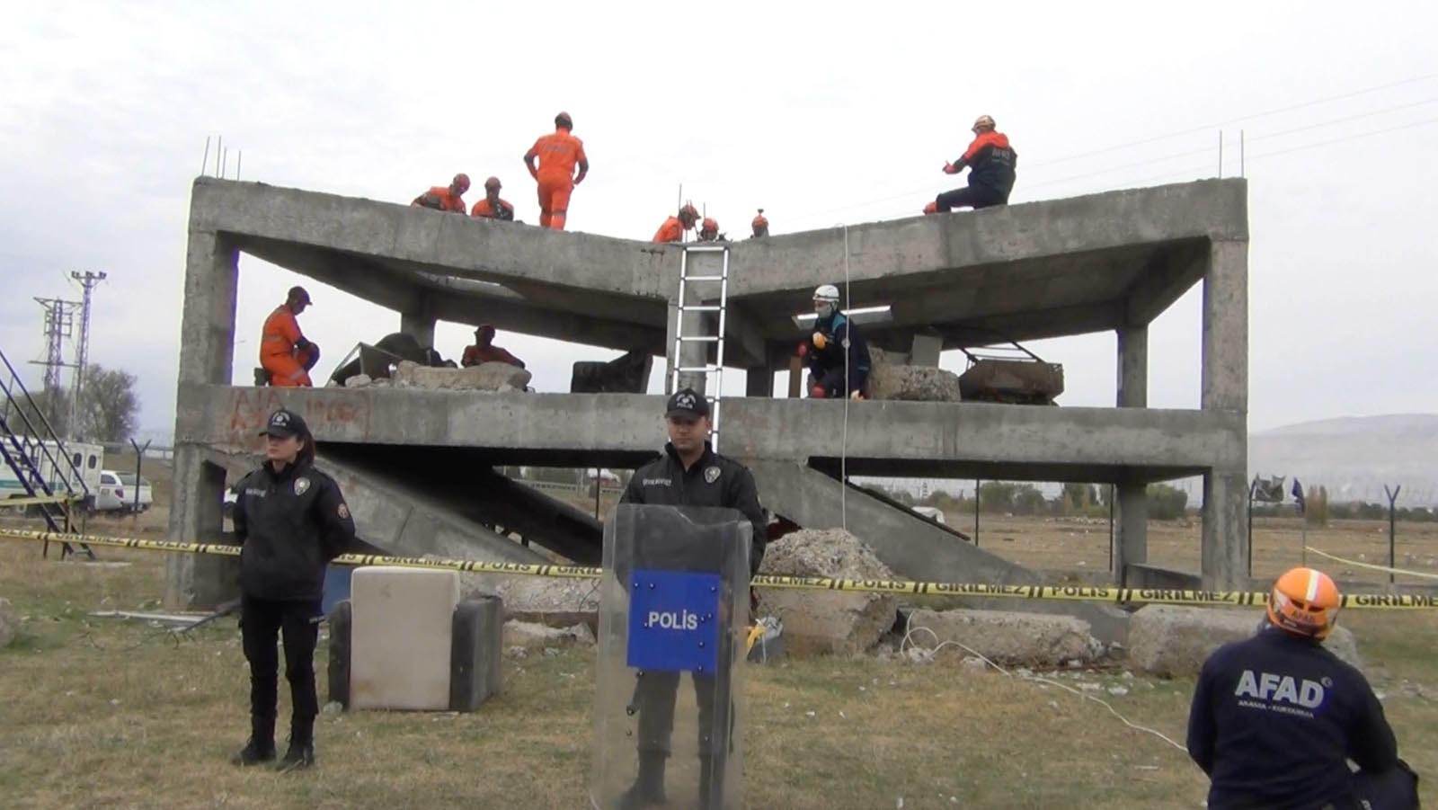 Erzincan’da Büyük Deprem Tatbikatı: 6.4 Büyüklüğünde Senaryo ile Gerçeği Aratmayan Müdahale