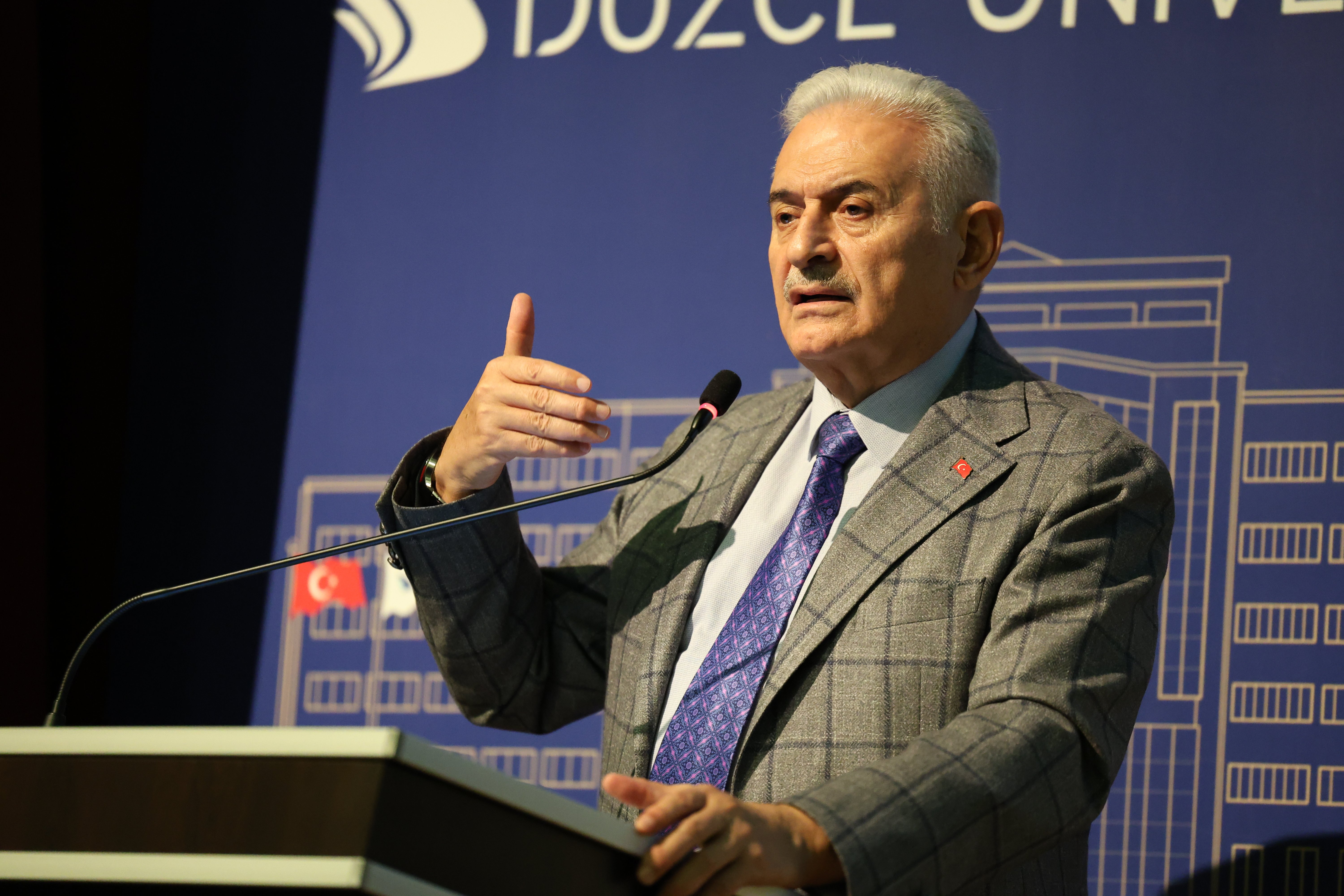 Binali Yıldırım’dan Kritik Açıklama: ‘Deniz Hukuku Sözleşmesinde En Büyük Sorun Adalar Denizi ve Kıbrıs Meselesidir’