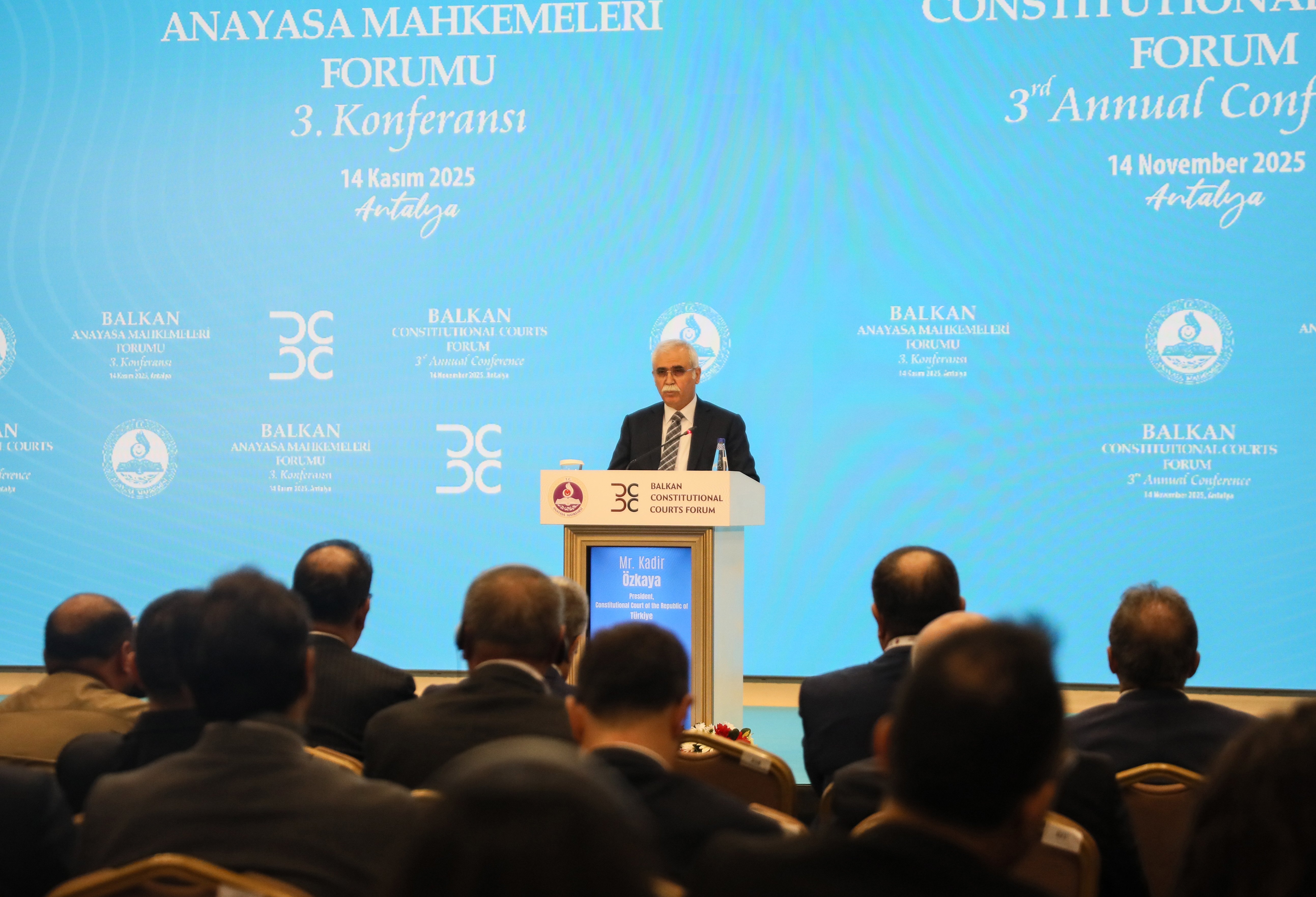 Balkanlara Özgü Anayasal Dayanışma Modeli Geliyor: Anayasa Mahkemesi Başkanı Özkaya Açıkladı