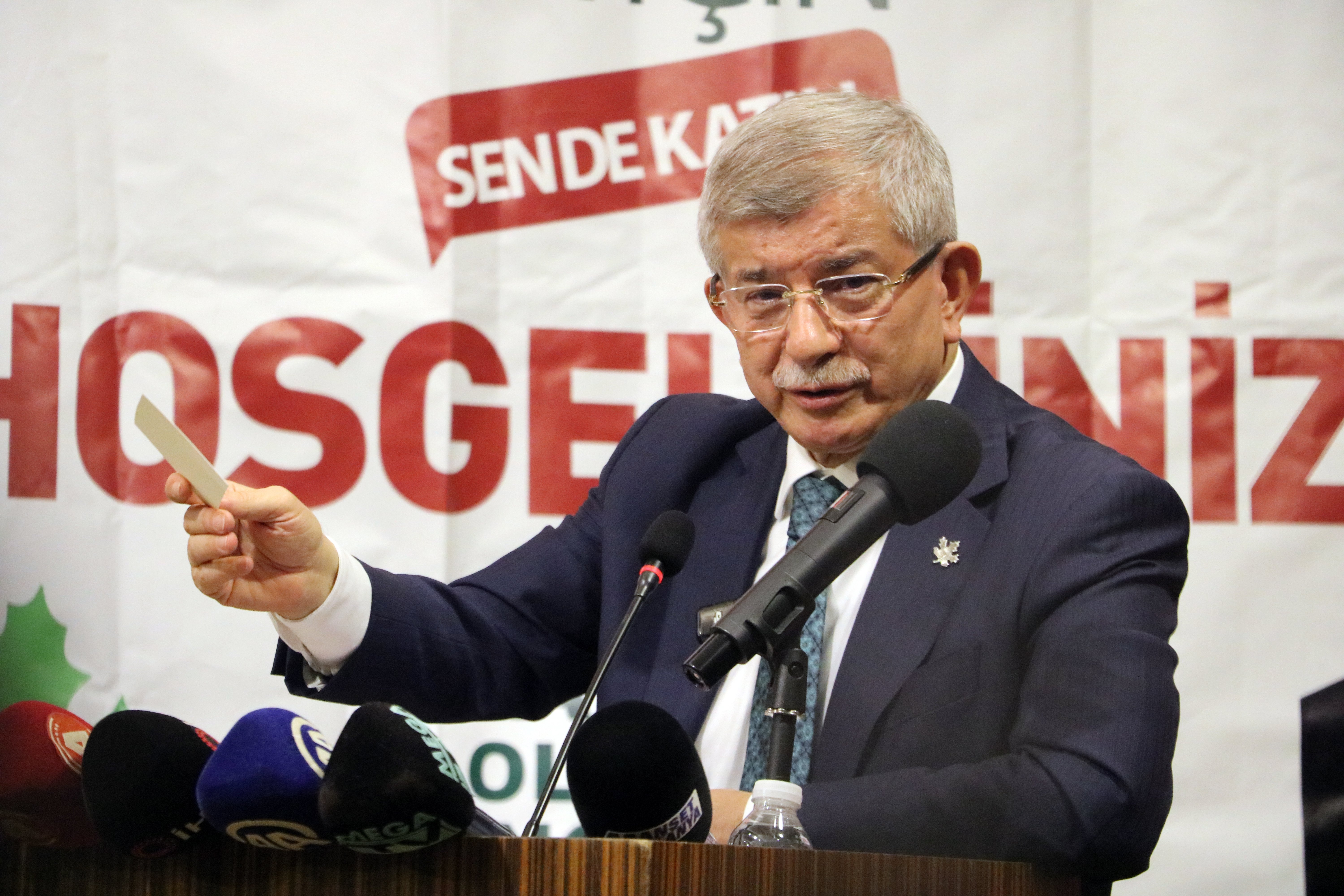 Davutoğlu’dan Kritik Uyarı: Uçak Kazalarının Arkasında Art Niyet Varsa Devlet Gereğini Yapsın!