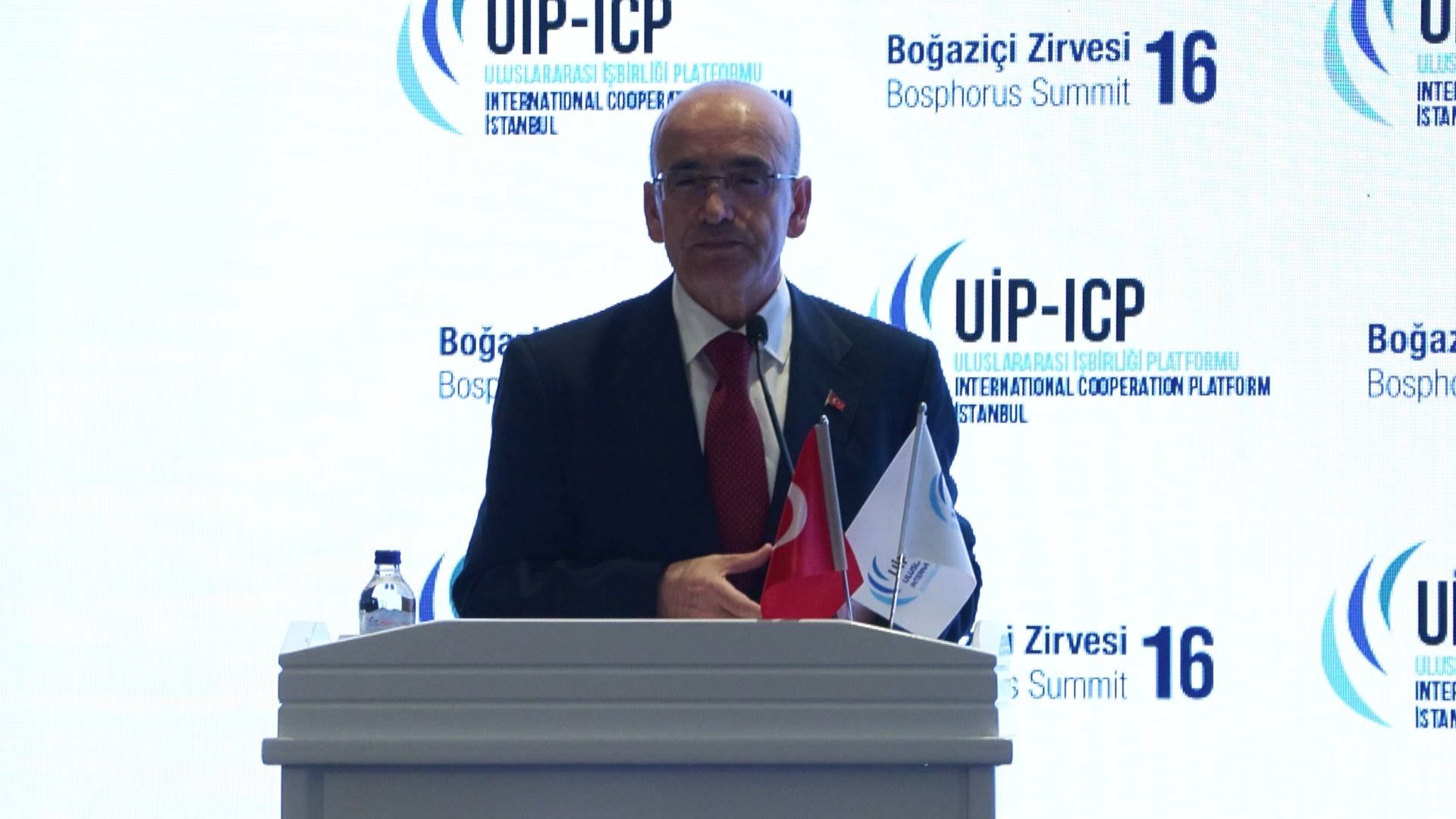 Bakan Şimşek’ten Ekonomide Büyük Açıklama: Türkiye Büyümesini İç Talebe Dayandırıyor, Hizmet İhracatı 65 Milyar Doları Aşacak