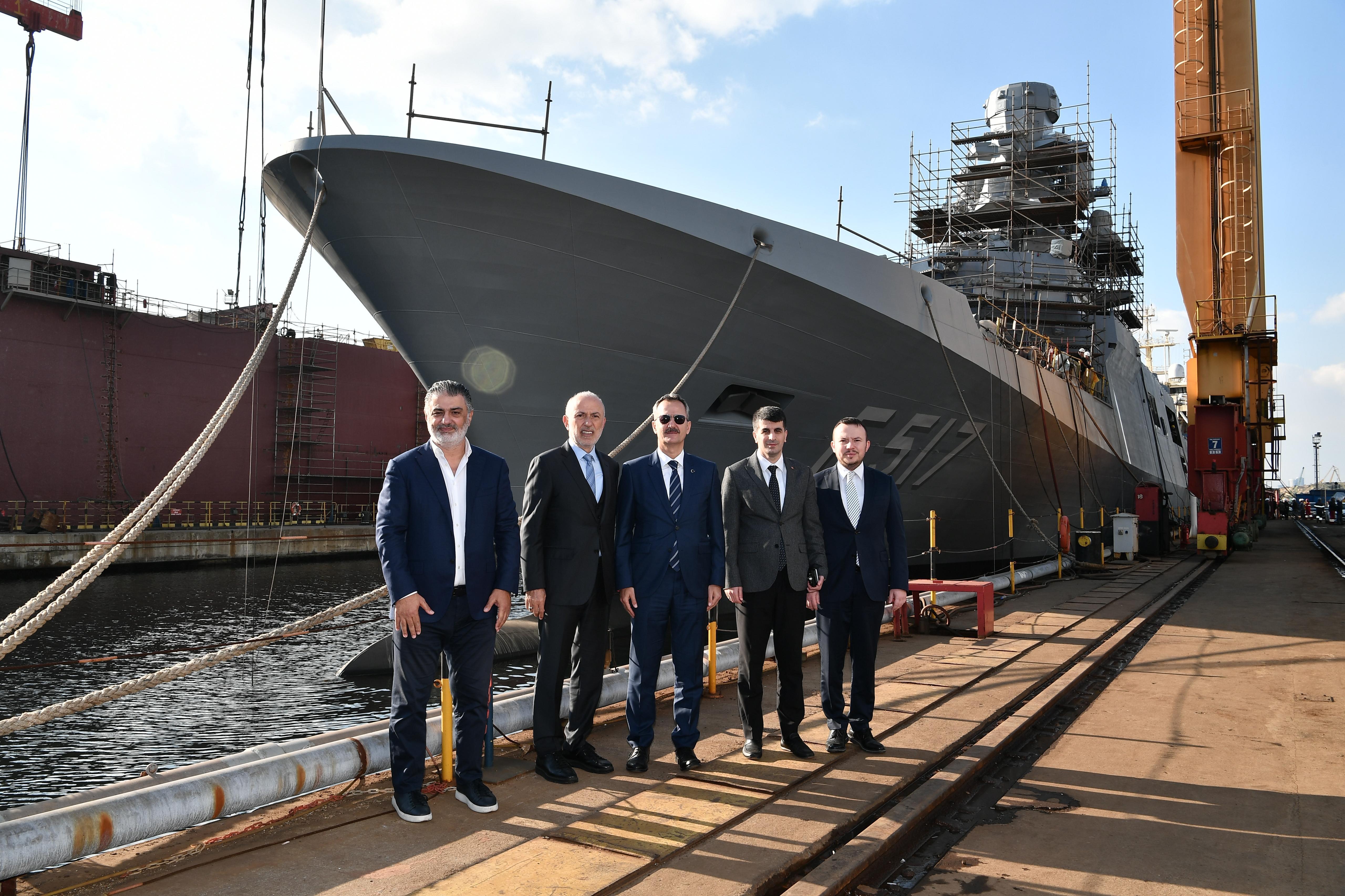 Savunma Sanayi Başkanı Görgün’den Tuzla Tersanelerinde Kritik Ziyaret: Türkiye Aynı Anda 40 Deniz Platformu Üretebiliyor