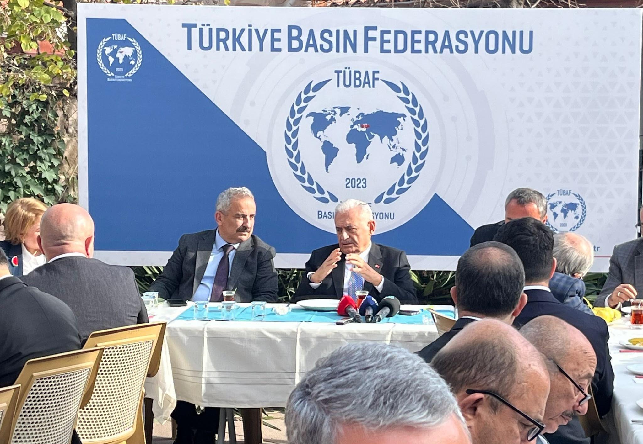 Binali Yıldırım’dan Çarpıcı Açıklama: ‘İmralı’ya Gidilmeli, Denizden Geçip Derede Boğulmanın Anlamı Yok’