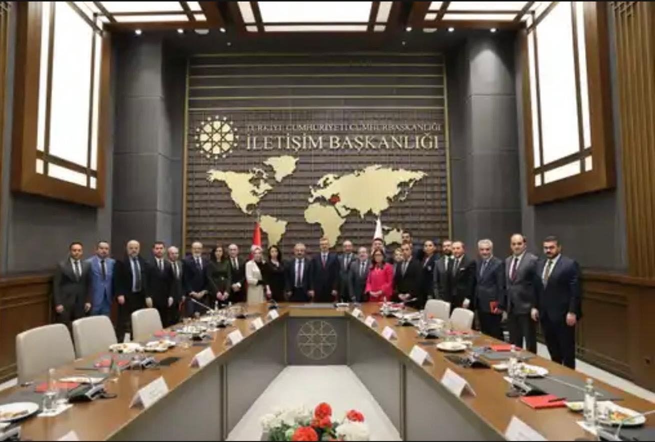 TBF Heyeti İletişim Başkanı Duran’ı Ziyaret Etti: Medyanın Sorunları Masaya Yatırıldı