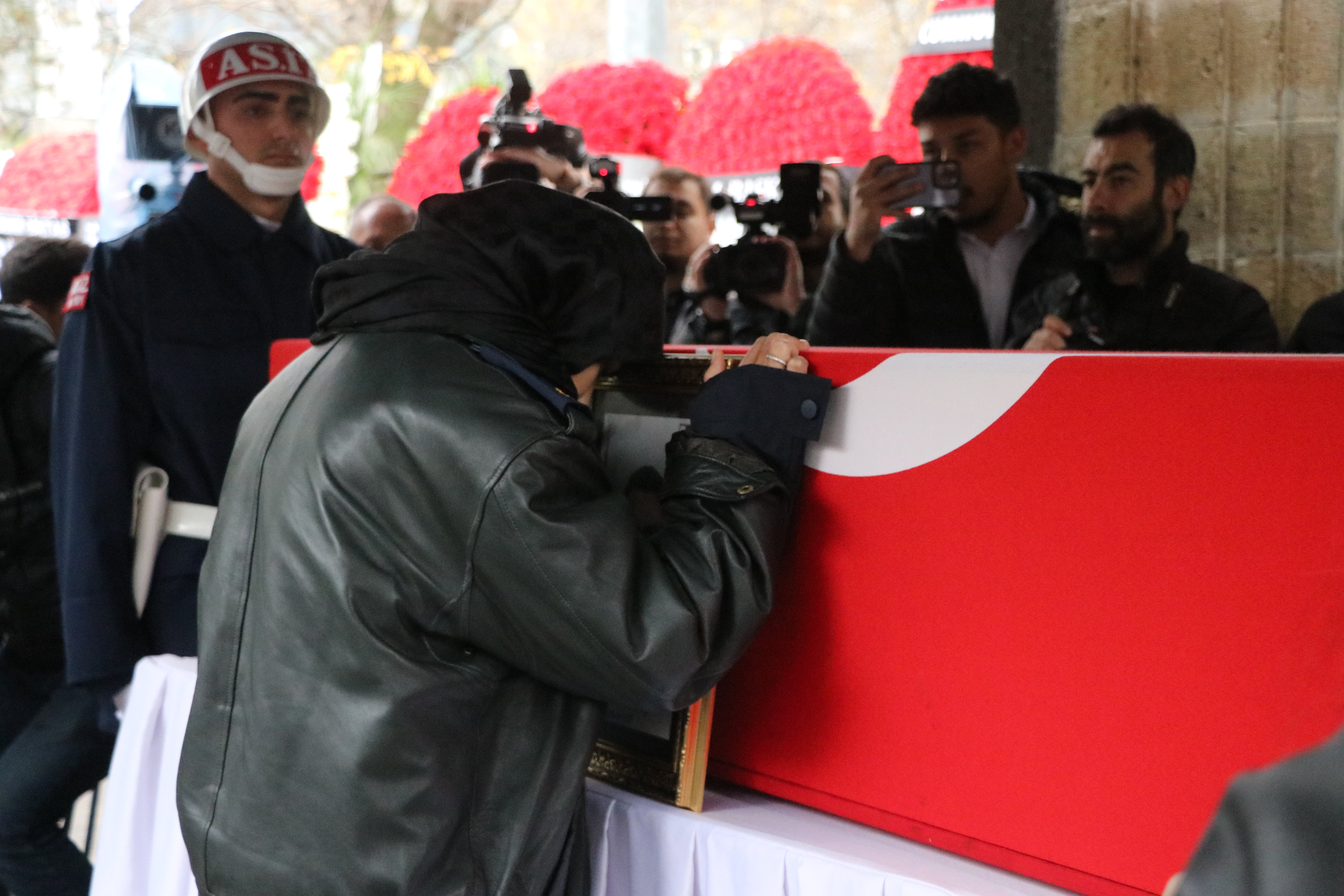 Şehit Pilot Binbaşı Nihat İlgen, Kayseri’de Son Yolculuğuna Uğurlandı