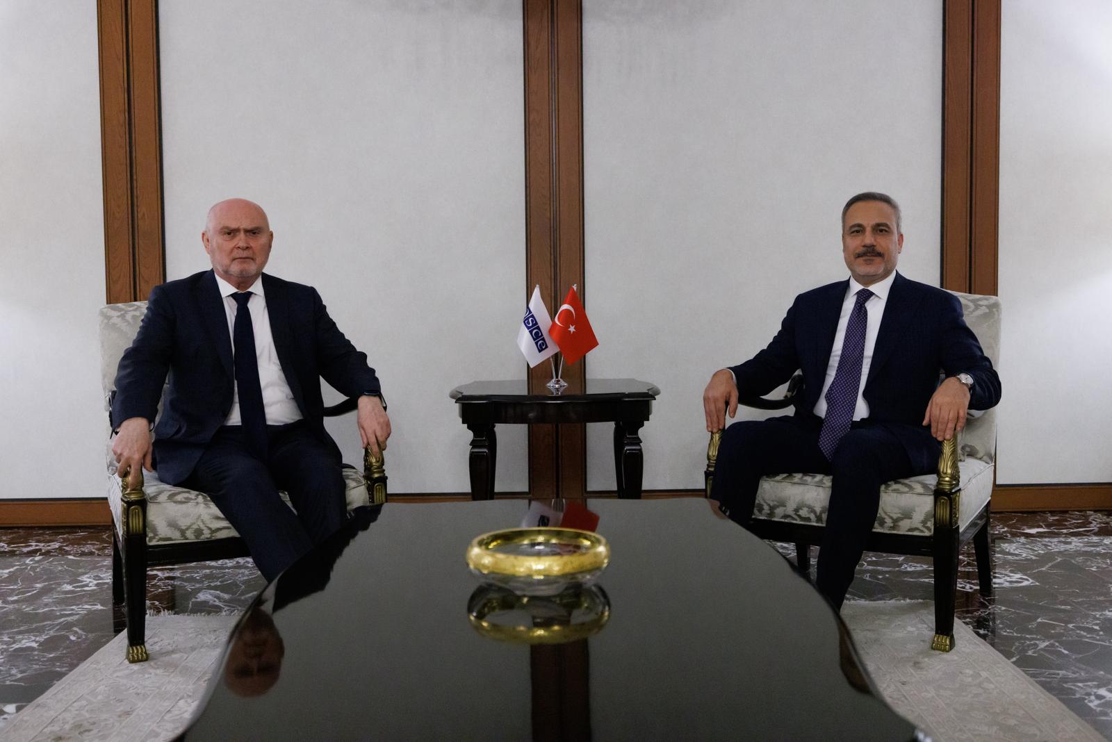 Dışişleri Bakanı Hakan Fidan, AGİT Genel Sekreteri Sinirlioğlu ile Ankara’da Görüştü