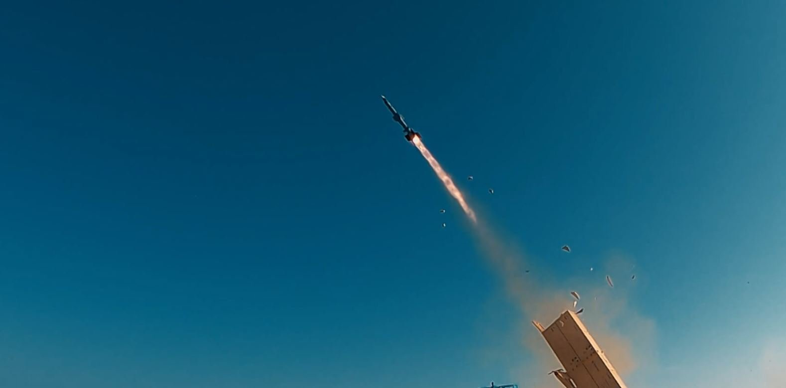 SİPER 1 Füzesi Tarihi Başarıya İmza Attı: Hedef Tam İsabetle Vuruldu!