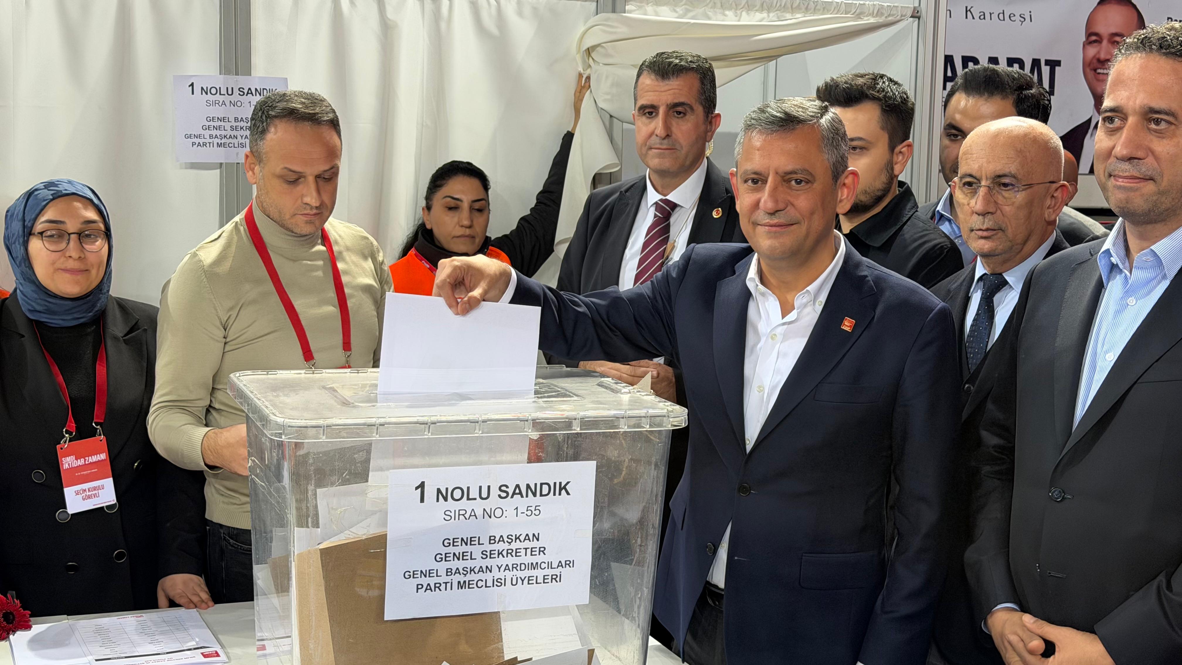 CHP'nin 39'uncu Olağan Kurultayı'nda Parti