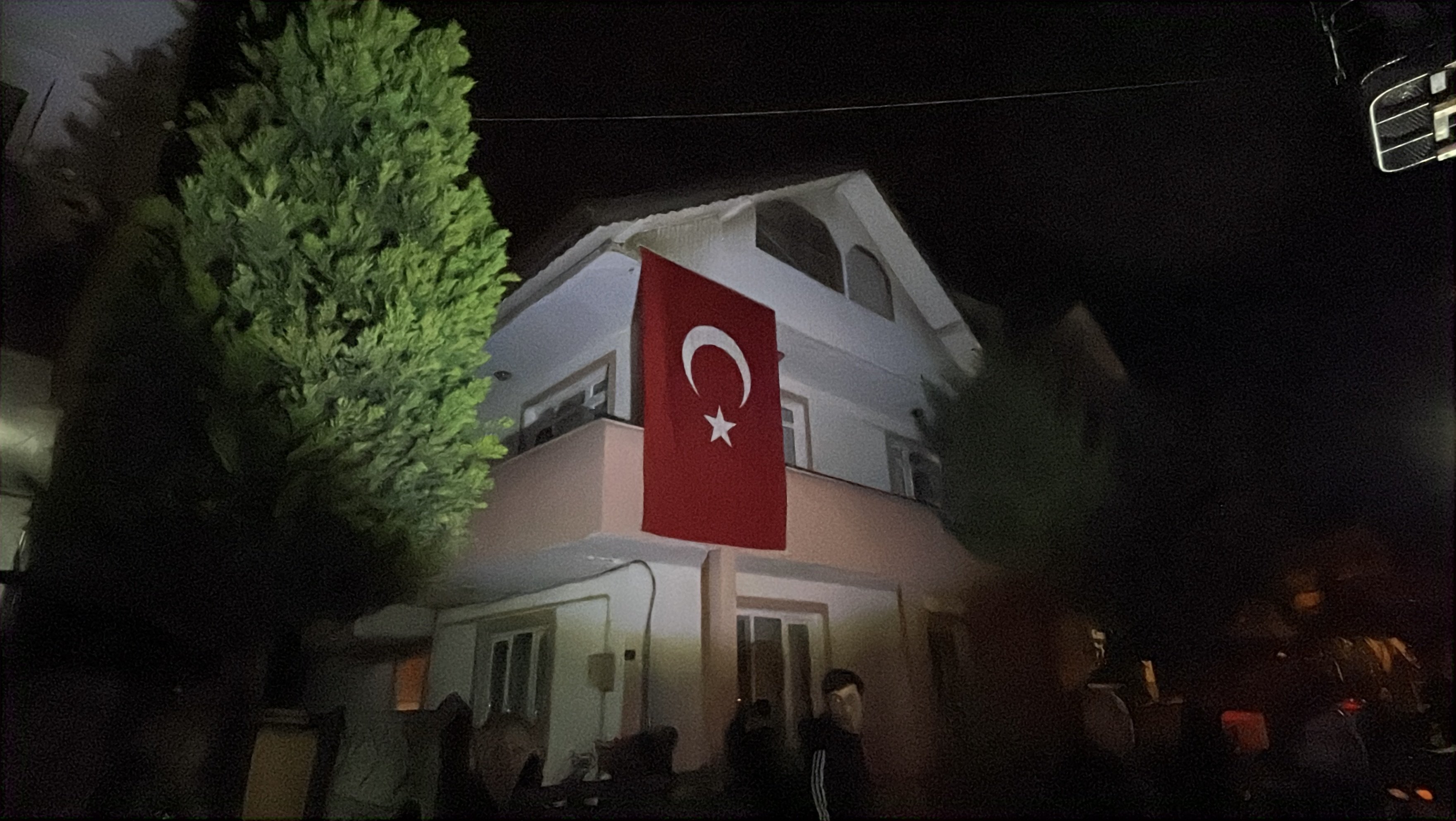 Gürcistan-Azerbaycan Sınırında Düşen Askeri Uçakta Şehit Olan Astsubay Başçavuş Akın Karakuş’un Ailesine Acı Haber Ulaştı