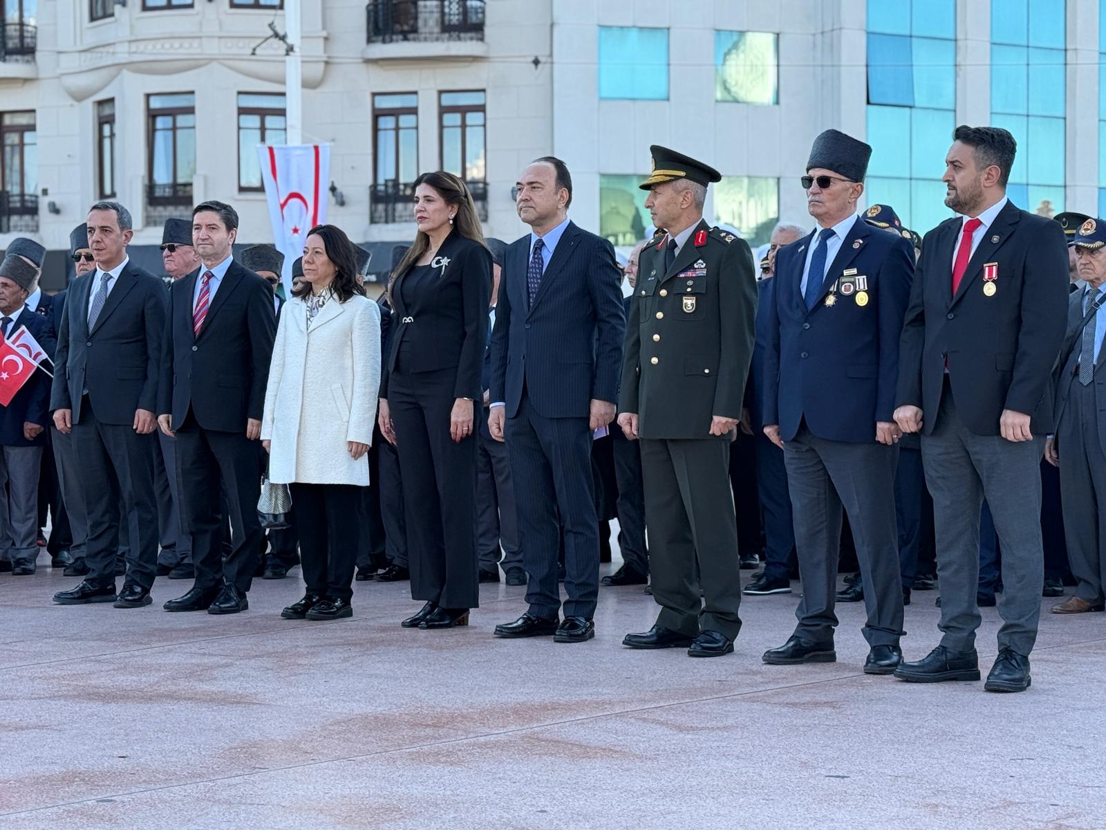 KKTC’nin 42. Kuruluş Yıldönümü Taksim’de Coşkuyla Kutlandı