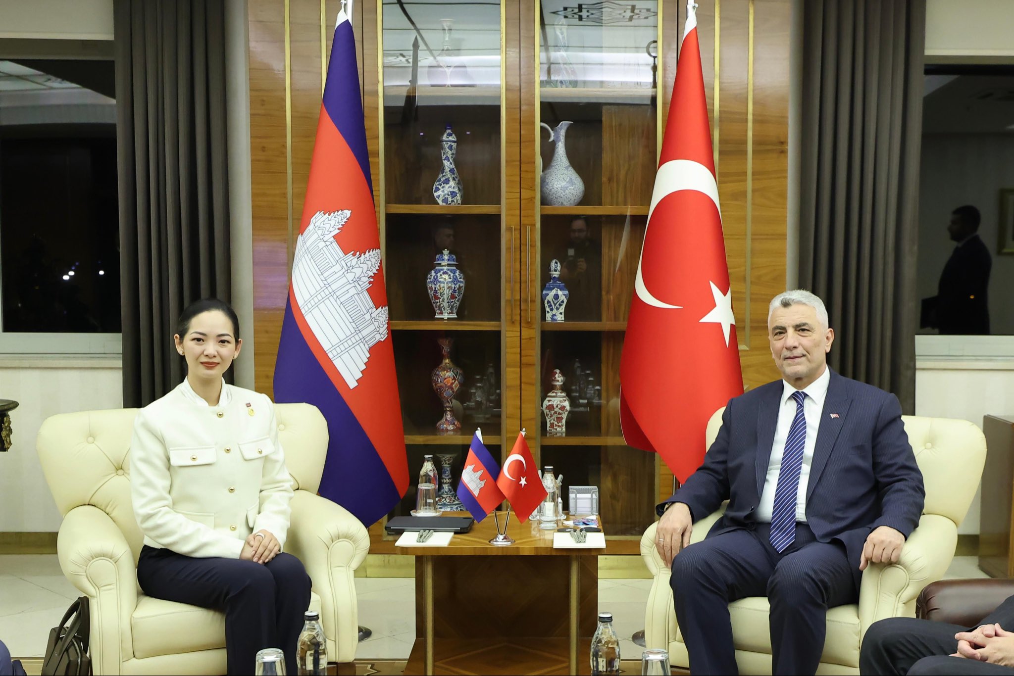 Ticaret Bakanı Bolat’tan Kamboçya İle 1 Milyar Dolarlık Ticaret Hedefi Açıklaması