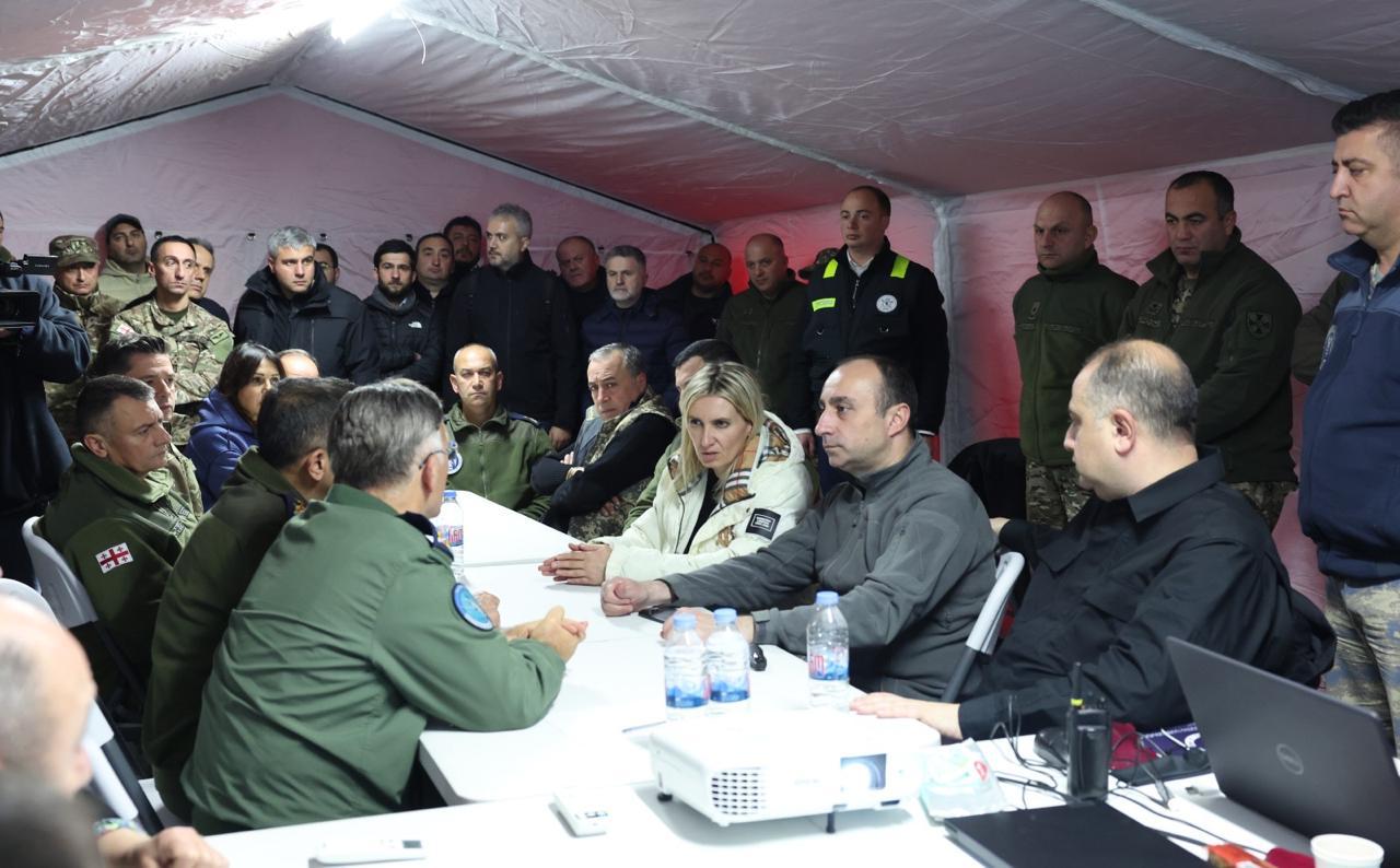 Gürcistan’da Düşen Askeri Uçakta 20 Asker Şehit Oldu!