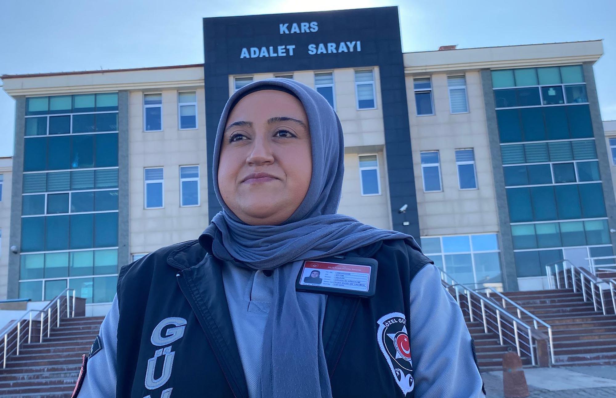 Şehit Yakını Güvenlik Görevlisi ile Saldırgan Öğrenci Şehitler İçin Fidan Bağışıyla Uzlaştı