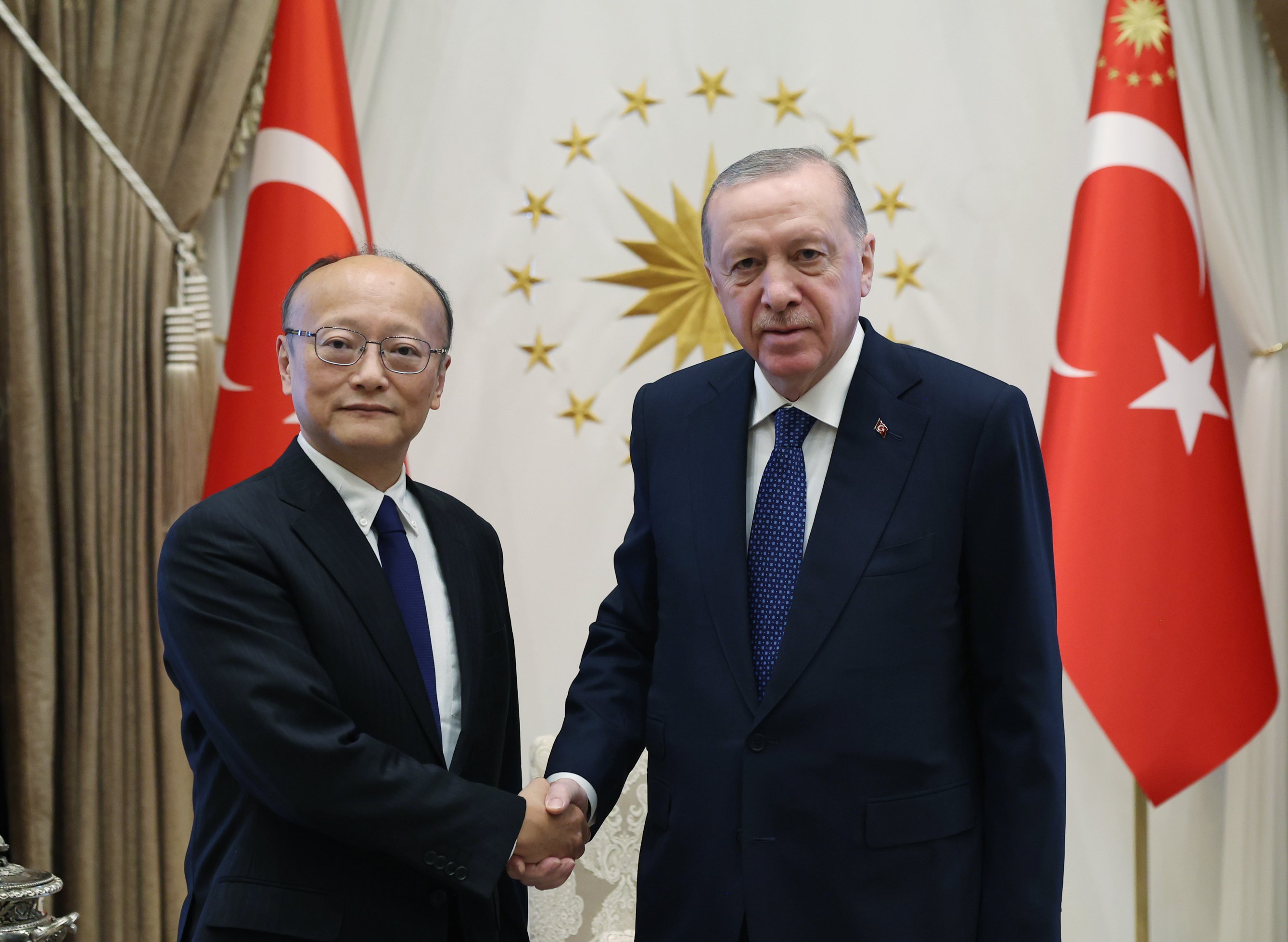 Cumhurbaşkanı Erdoğan’dan Önemli Ziyaret: Asya Kalkınma Bankası Başkanı Kanda Kabul Edildi