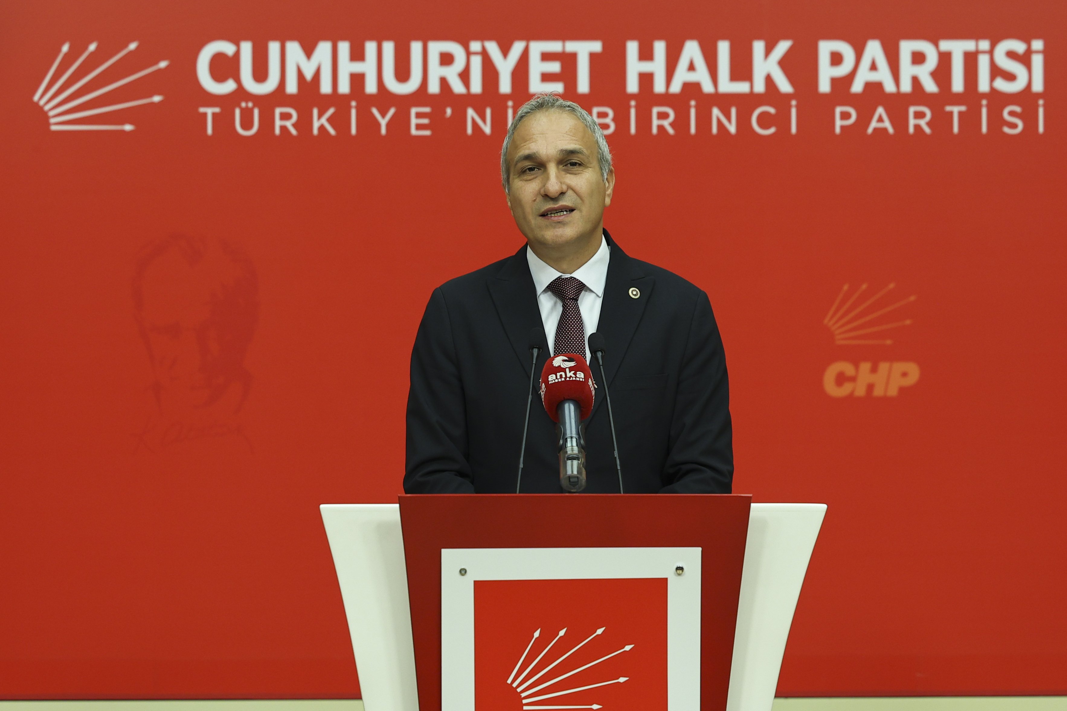 CHP'li Suat Özçağdaş, atanamayan öğretmen