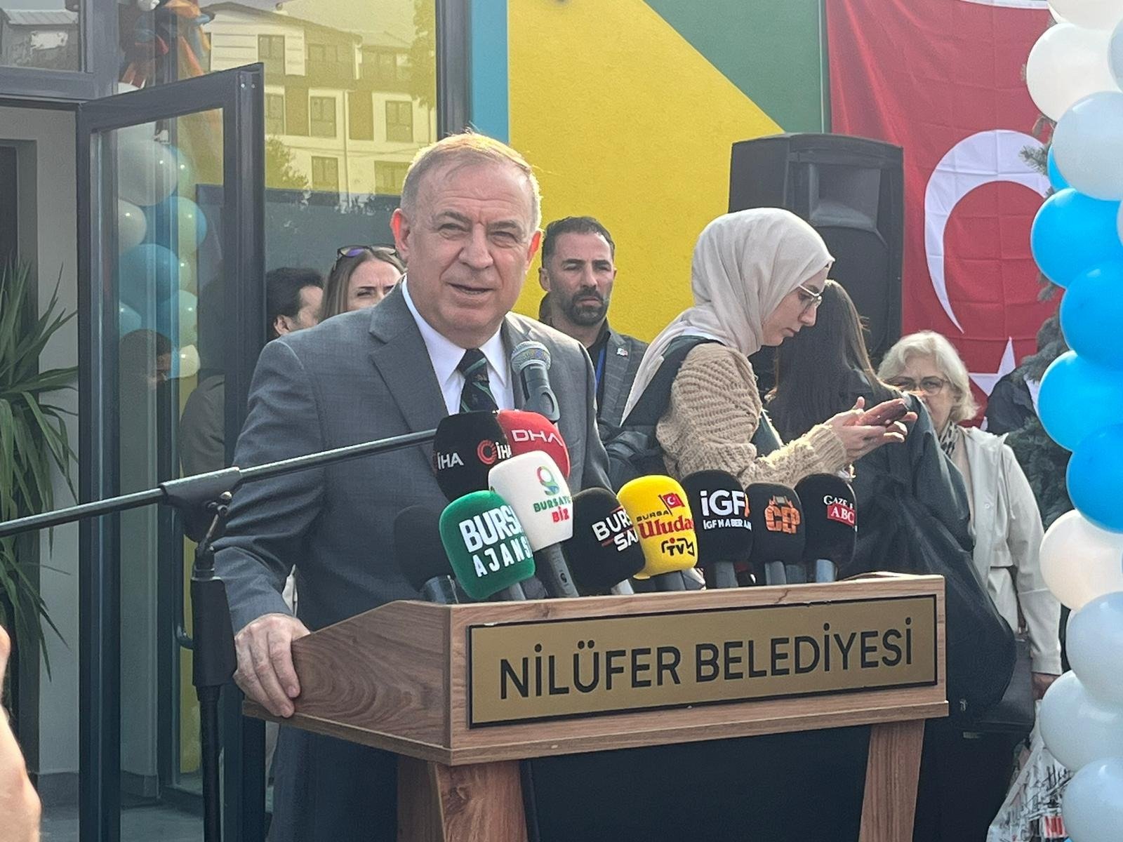 CHP’li Zeybek’ten Eğitim Yatırımlarına Sert Eleştiri: Kamu Elindeki Kreş Sayısında Ciddi Azalma Var