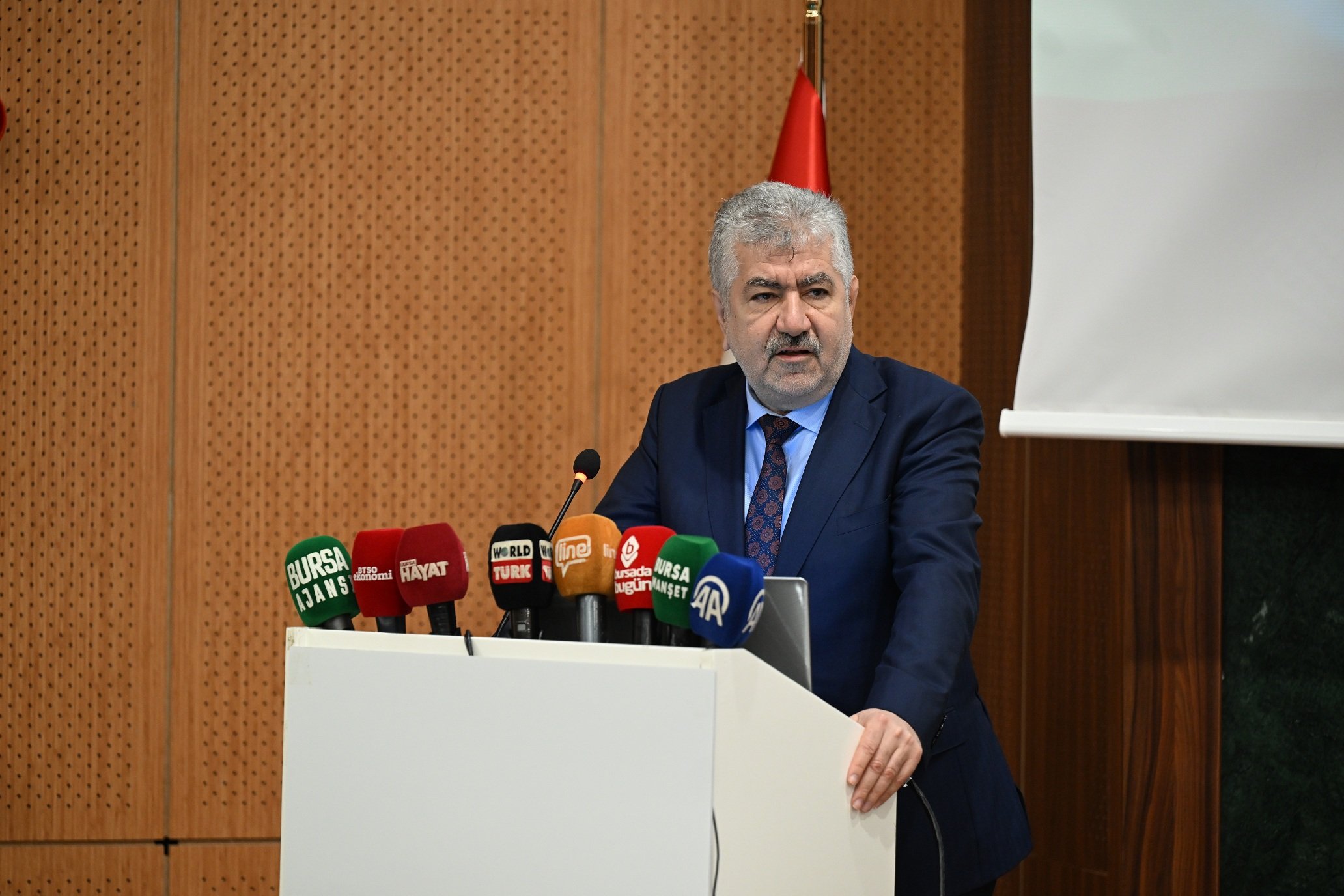 Bakan Yardımcısı Dönmez’den Kritik Uyarı: Teknoloji Üretemeyen Sanayi Sürdürülebilir Değildir