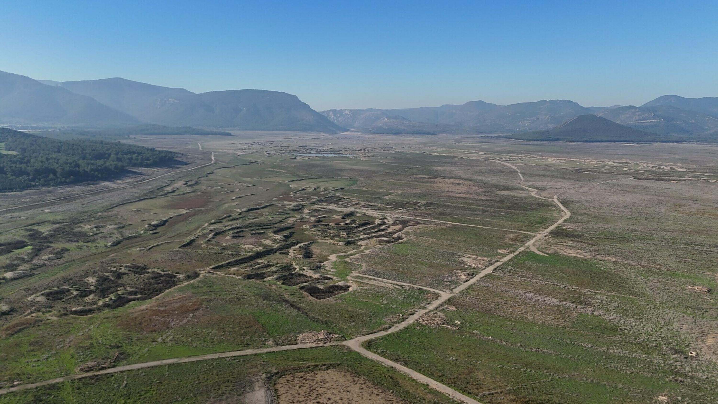 Prof. Dr. Doğan Yaşar’dan Çarpıcı Uyarı: İzmir’de Su Kesintileri 2026’ya Kadar Sürebilir!