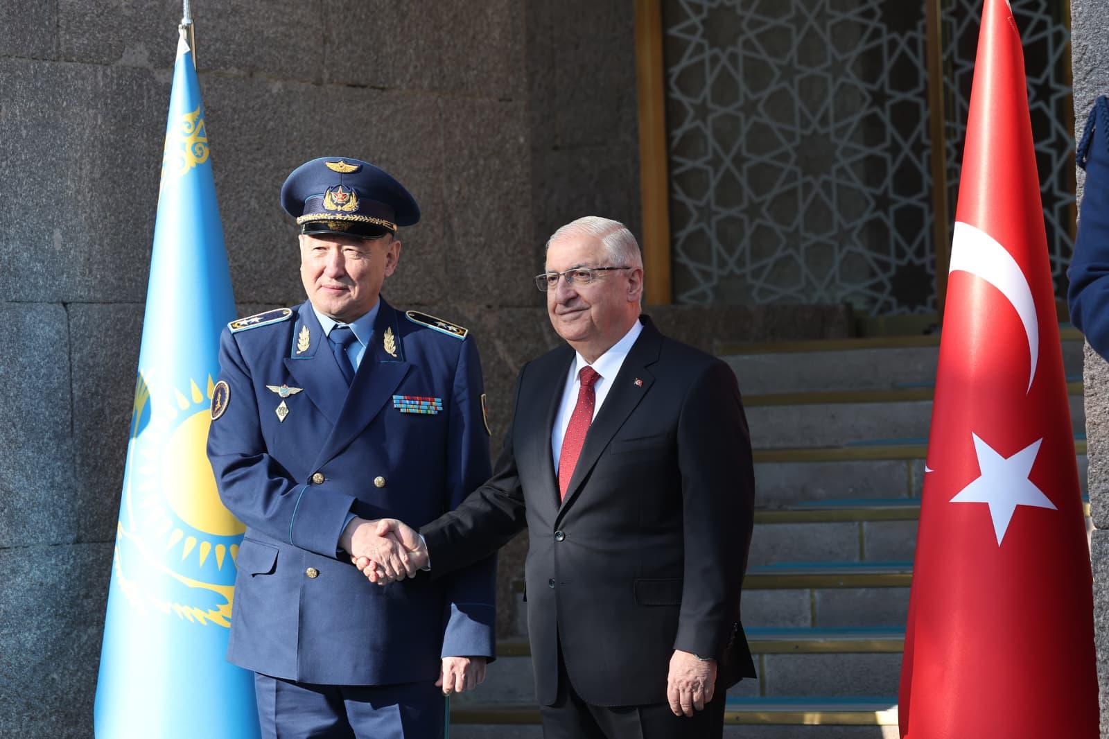 Milli Savunma Bakanı Güler, Kazakistan Savunma Bakanı Kosanov’u Ankara’da Ağırladı