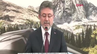 Bakanlar Yumaklı ve Uraloğlu’ndan ‘Her Yolcu İçin 1 Fidan’ Projesi: Yeşil Vatan Sevdası Büyüyor