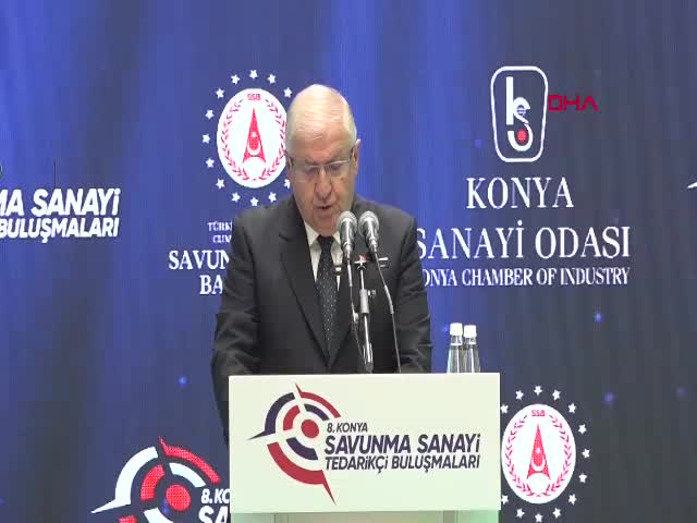 Milli Savunma Bakanı Yaşar