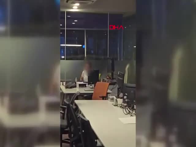 İstanbul Sarıyer'de TV8-Beinsport binasına