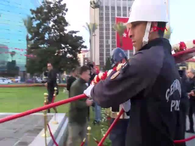 İzmir Valisi Süleyman Elban,