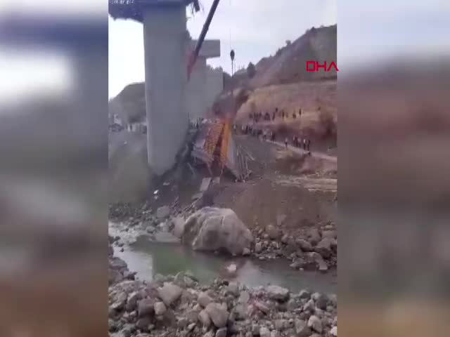 Diyarbakır'ın Kulp ilçesinde viyadük