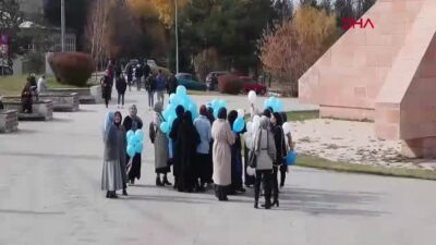 Atatürk Üniversitesi’nden Doğu Türkistan’a Destek: Mavi-Beyaz Balonlarla Zulme Dikkat Çektiler