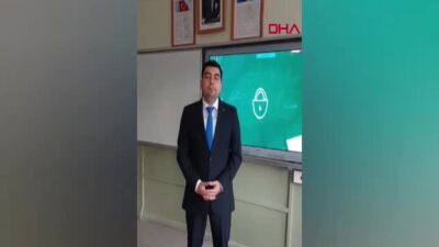 Deprem bölgesinde gönüllü öğretmenlik yapan