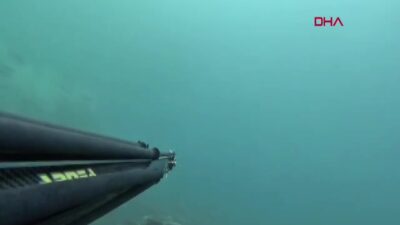 Çanakkale Boğazı'nda dalgıç Müjdat Turan