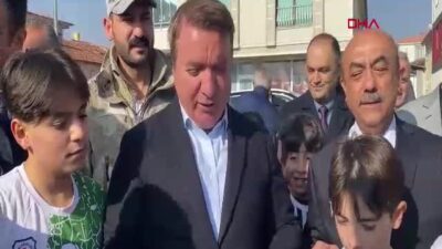 Erzincan'da 101 okul bahçesine kauçuk