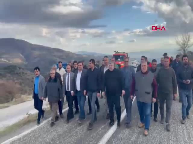 Manisa'da Kula-Alaşehir karayolu yenileme
