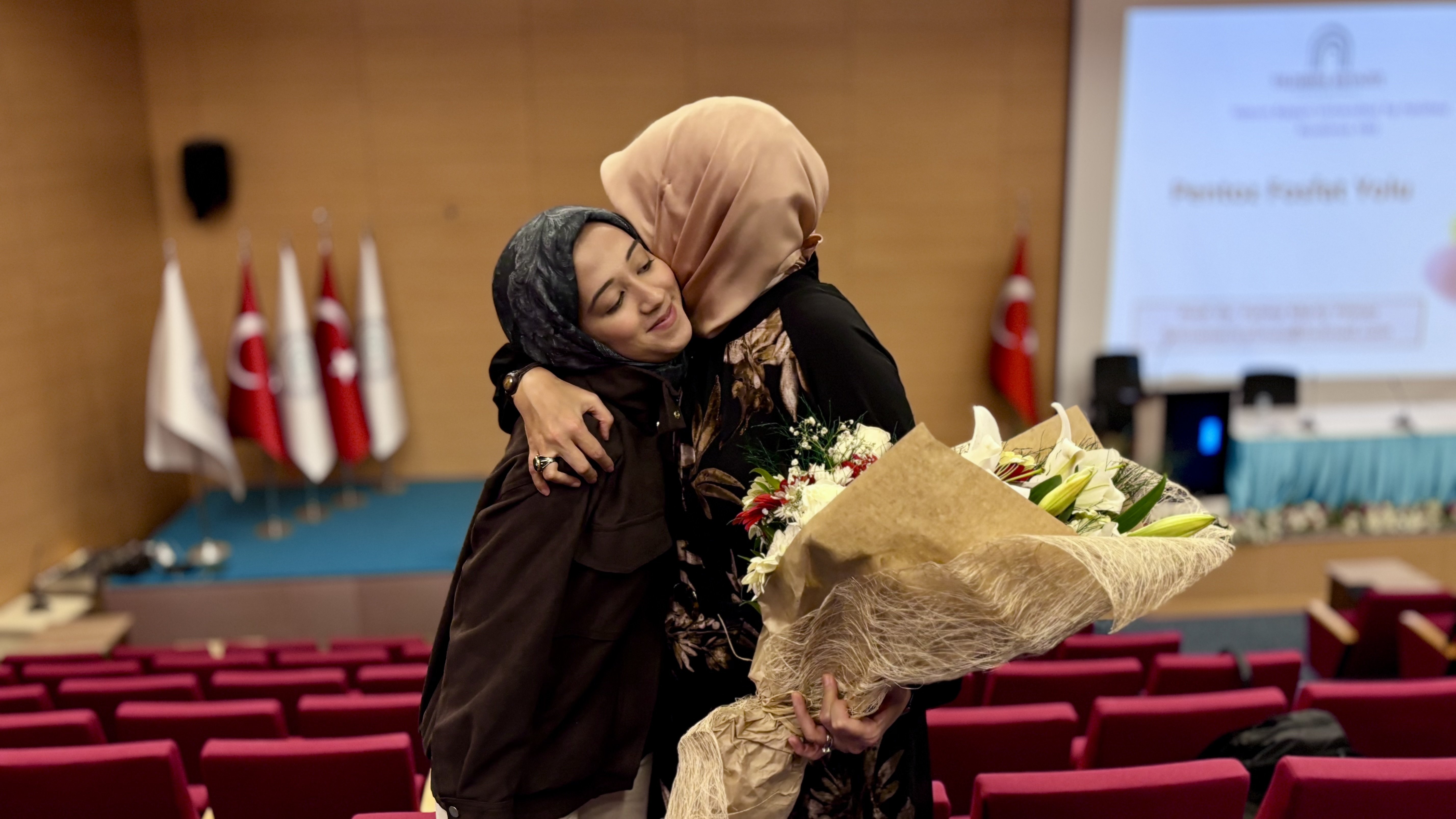 Kahramanmaraş depremzedesi Emine Kübra