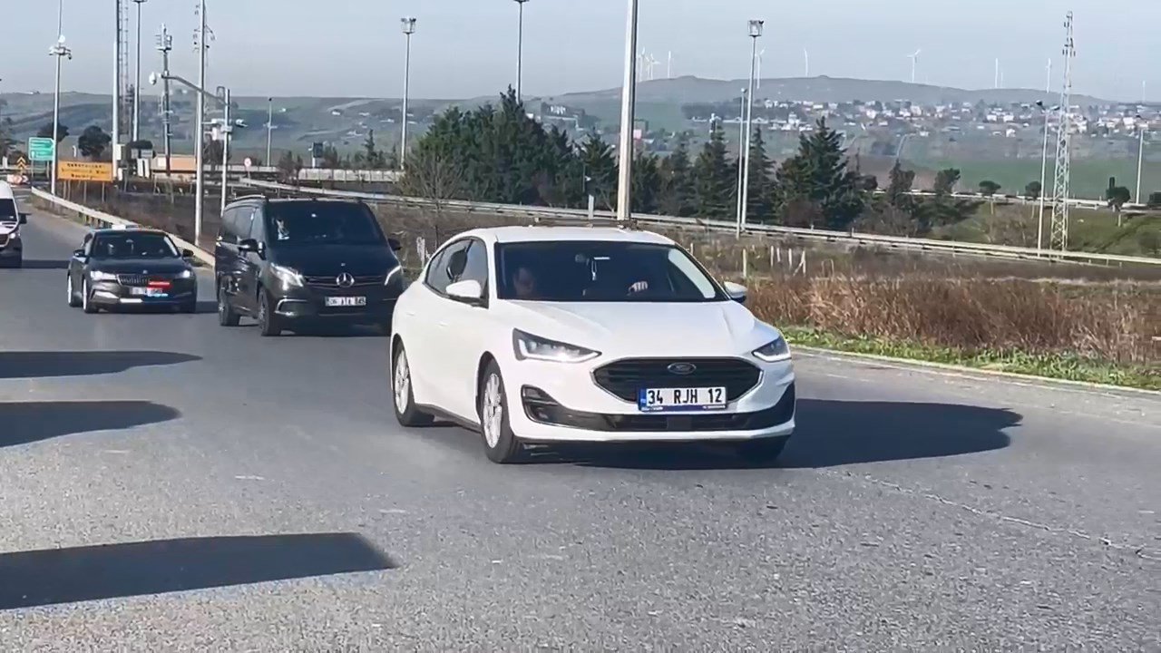 CHP Lideri Özgür Özel, Silivri’deki Cezaevinde Ekrem İmamoğlu’nu Ziyaret Etti