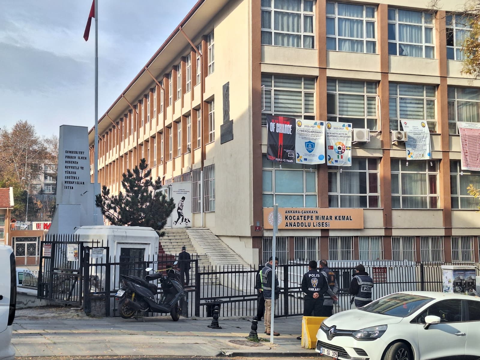 Ankara’da Öğretmenle Alay Eden Öğrencilere Polis Soruşturması!