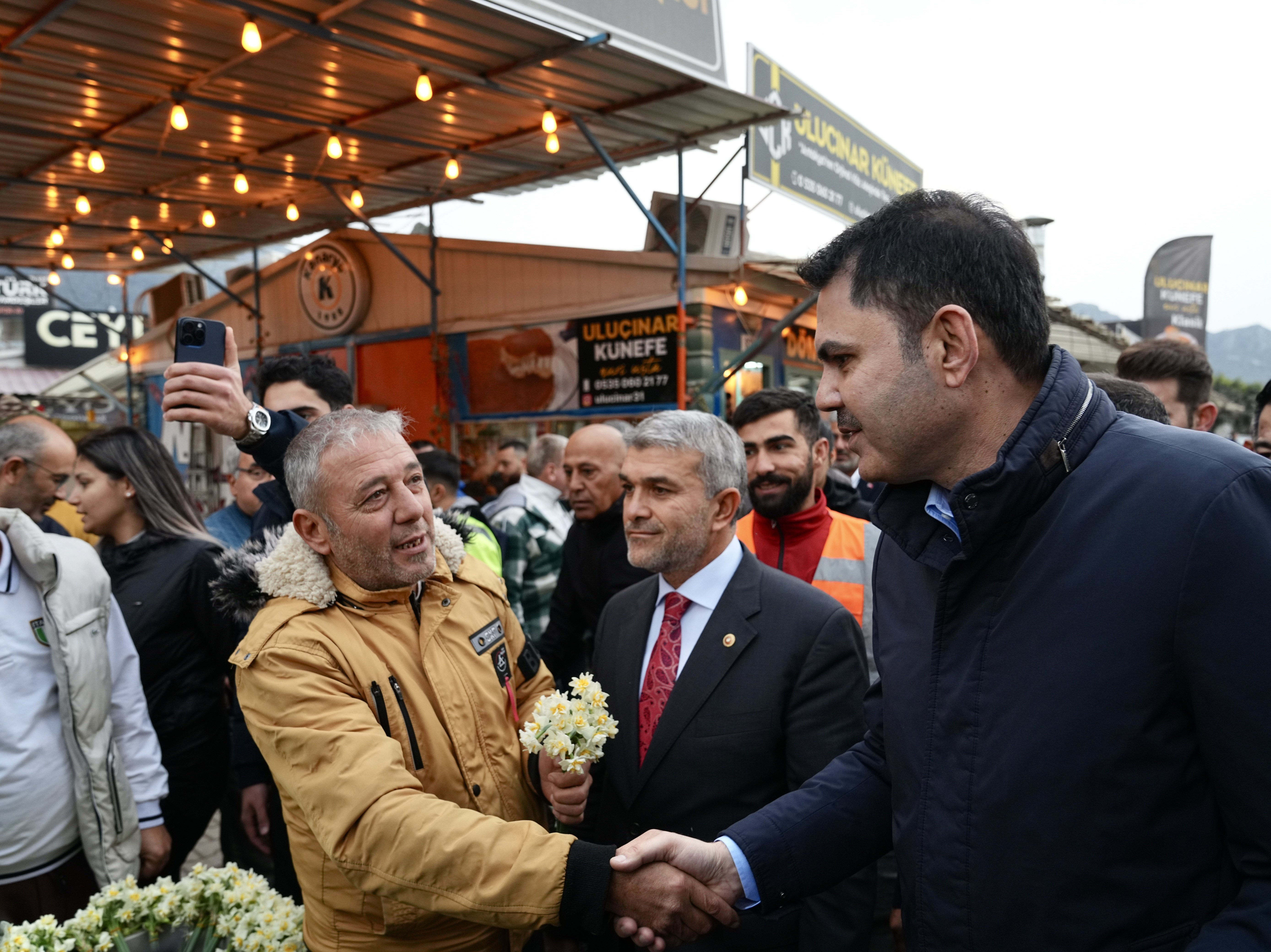 Bakan Kurum Hatay’da: ‘Hatay Nergis Çiçeği Gibi Umudun Yeşerdiği Şehir Oldu’