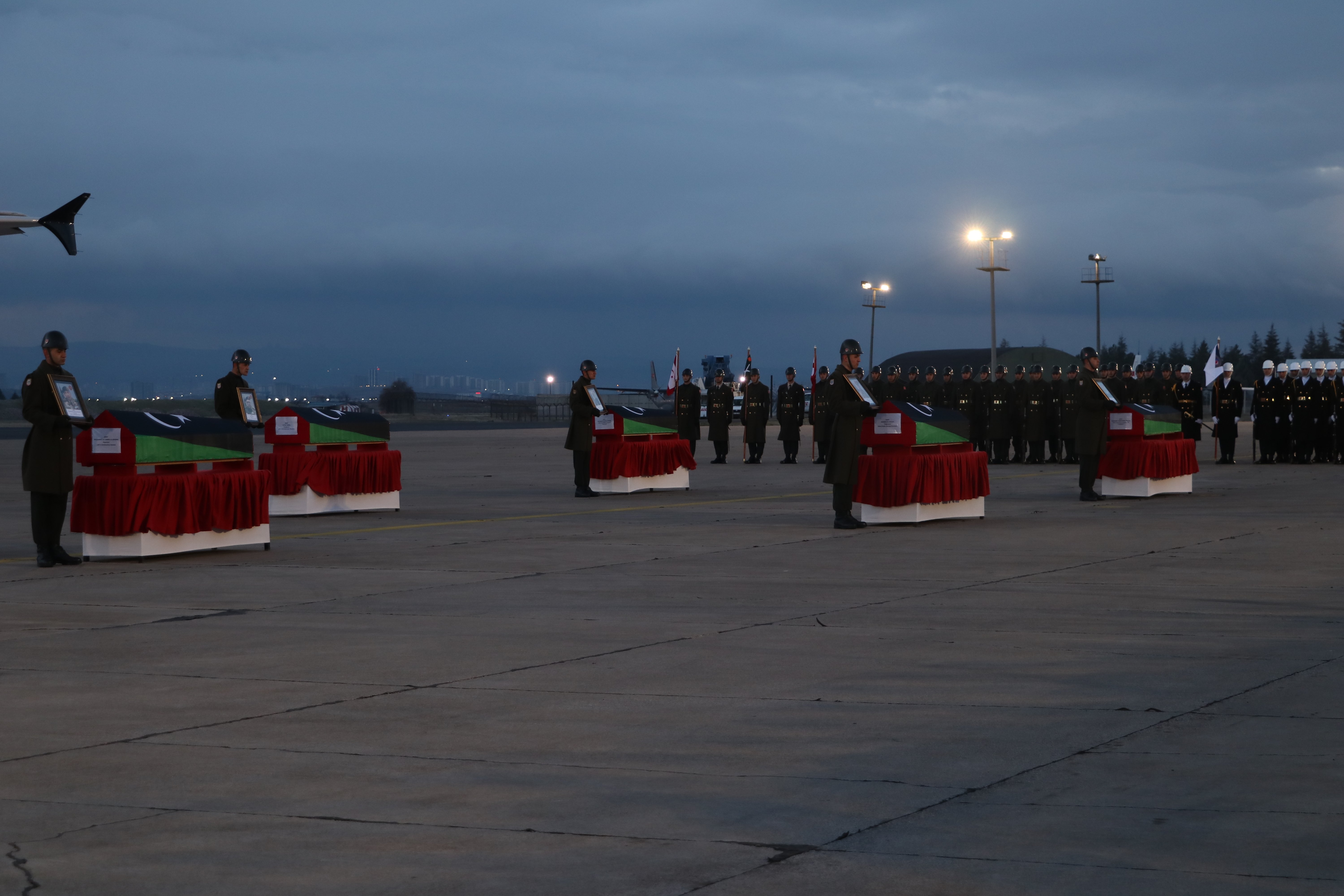 Ankara'da düşen uçakta hayatını kaybeden
