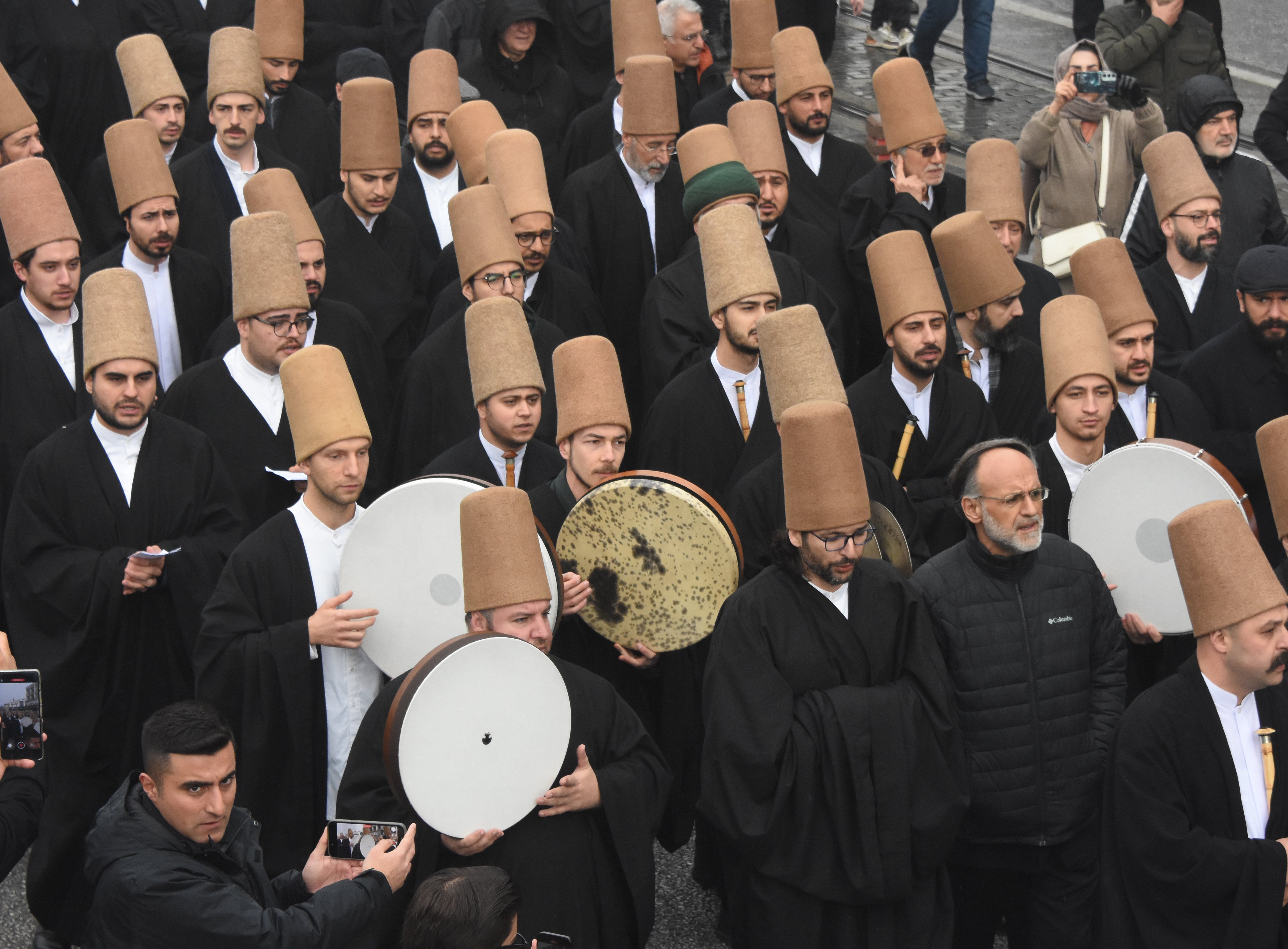 Konya’da Mevlana’nın Vuslat Yılı ‘Huzur Vakti’ Temasıyla Başladı