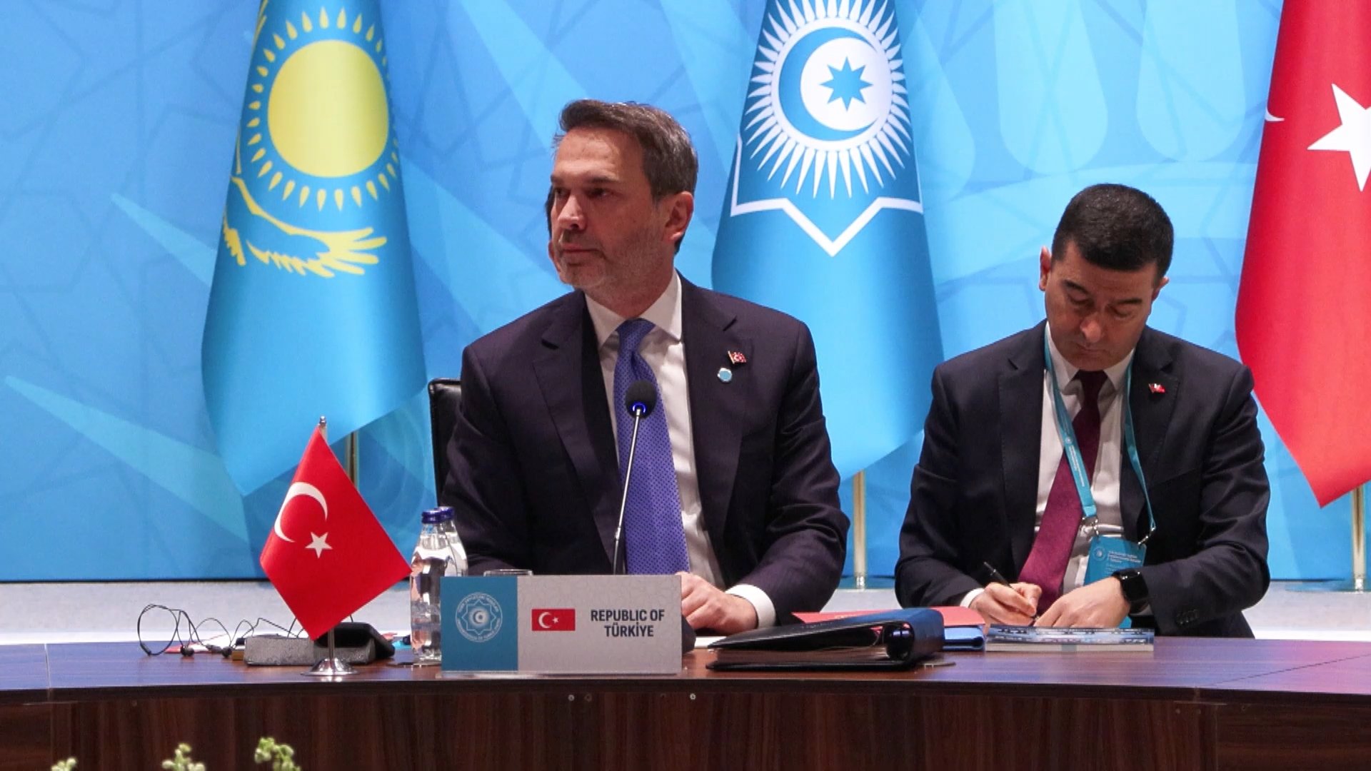 Enerji Bakanı Bayraktar’dan Kritik Açıklama: ’30 Yıllık Hazar Rüyası Gerçek Oluyor’