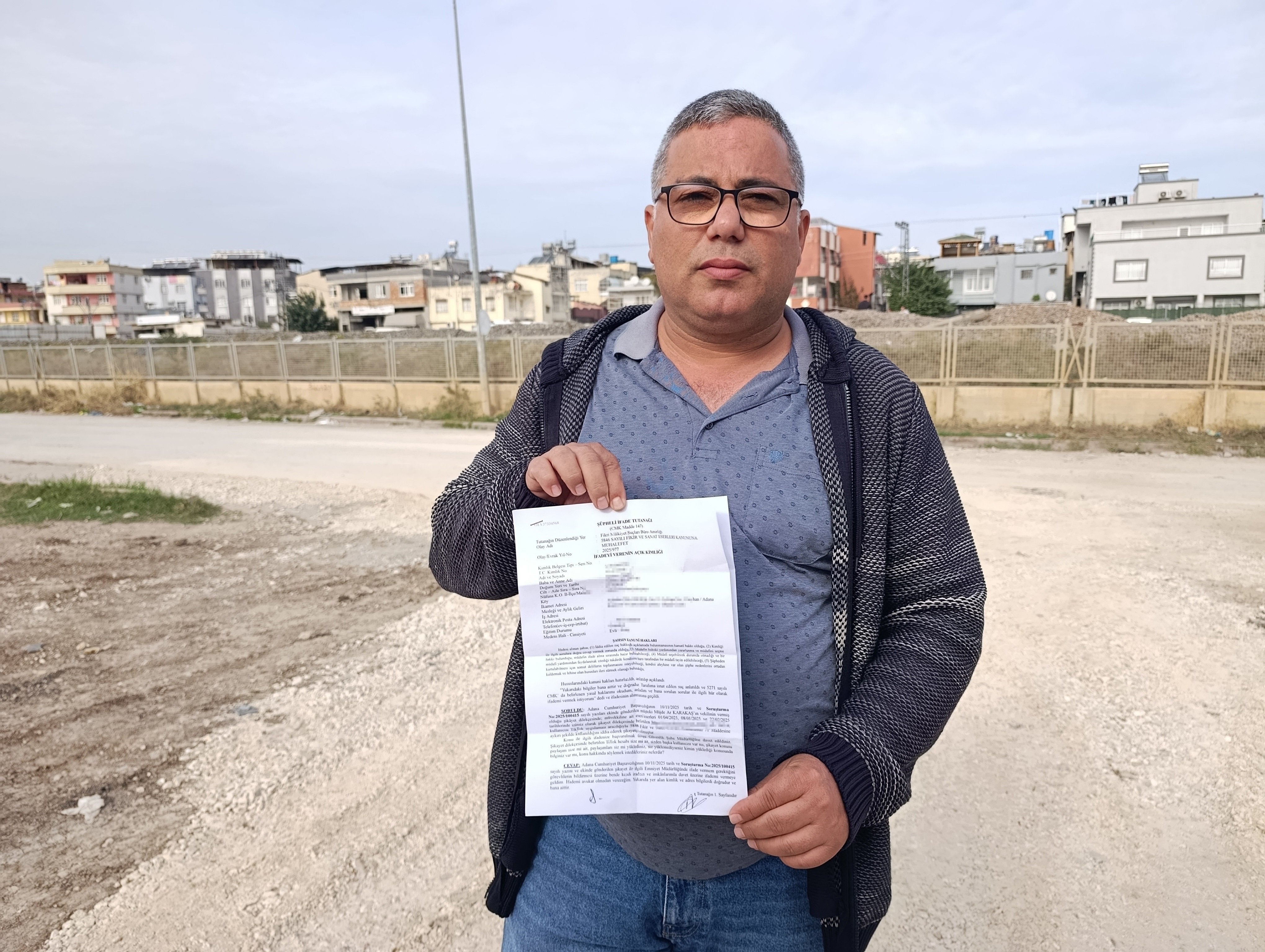 Müjde Ar’dan Sosyal Medya Paylaşımına Sert Tepki: Şoföre ‘Şalvar Davası’ Telif Suçlaması