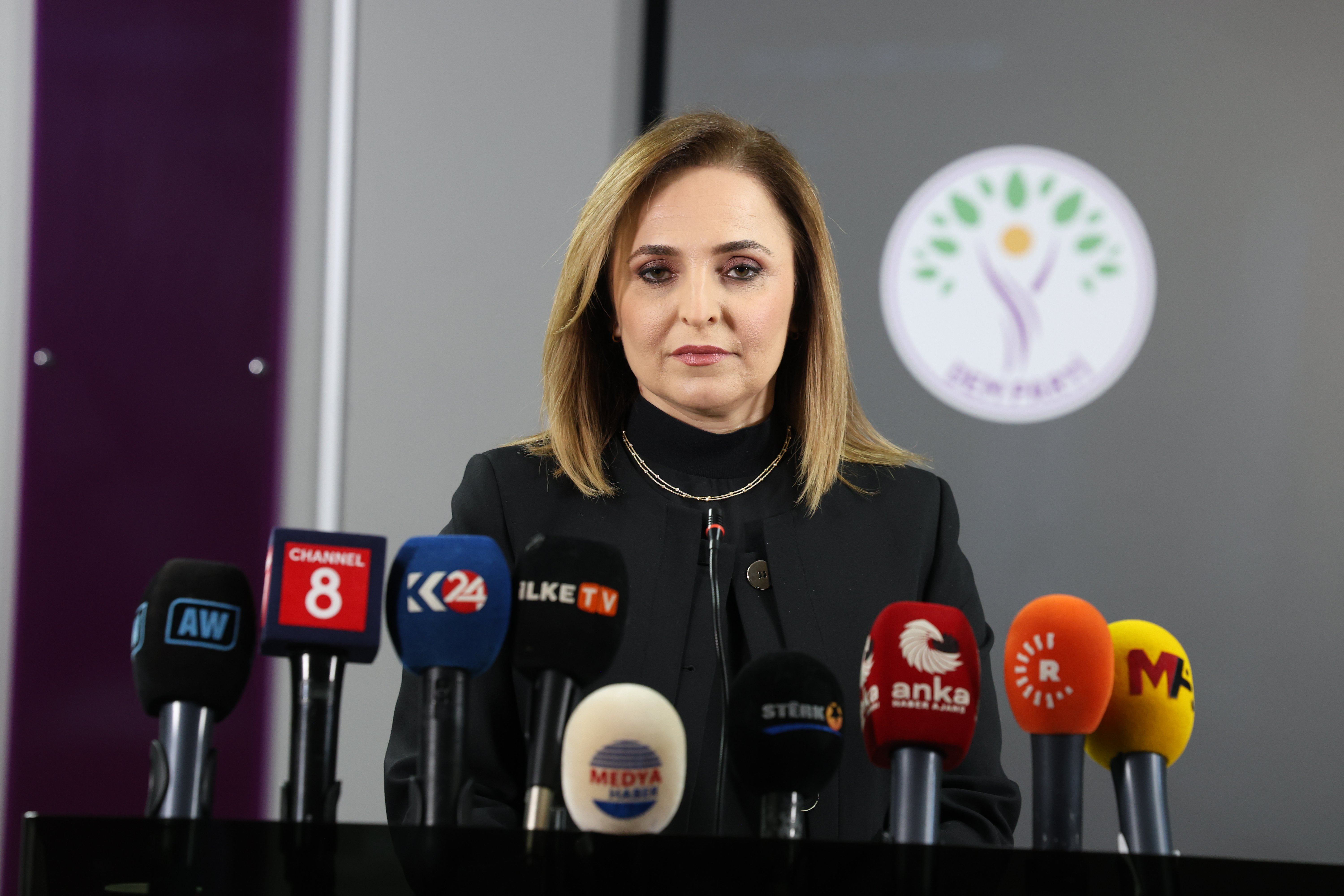 DEM Parti’den Kritik Şeffaflık Çağrısı: ‘Barış Sürecinde Hiçbir Şey Gizlenmemeli’