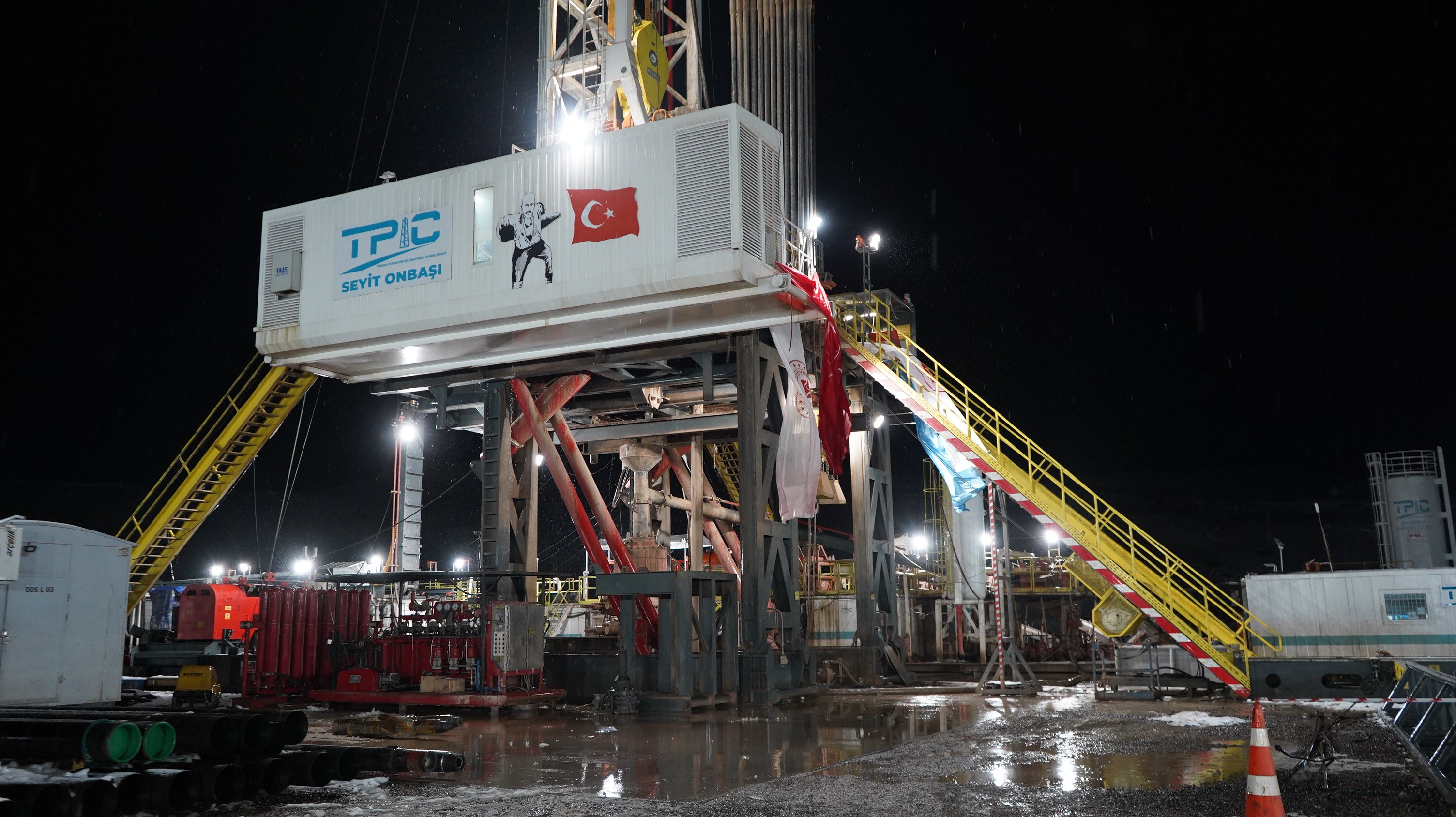 Enerji Bakanı Alparslan Bayraktar, kritik